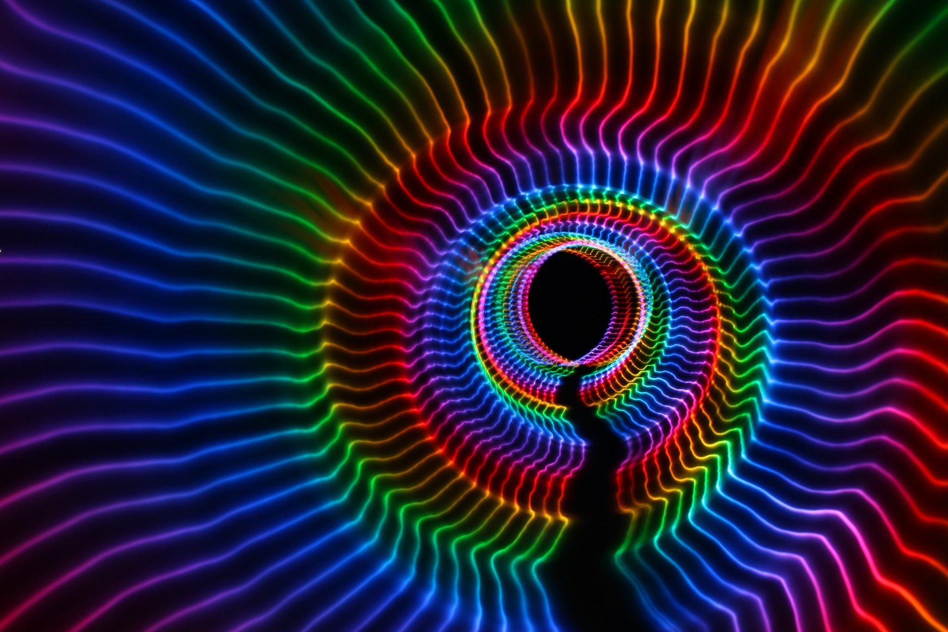 black and white bed linen