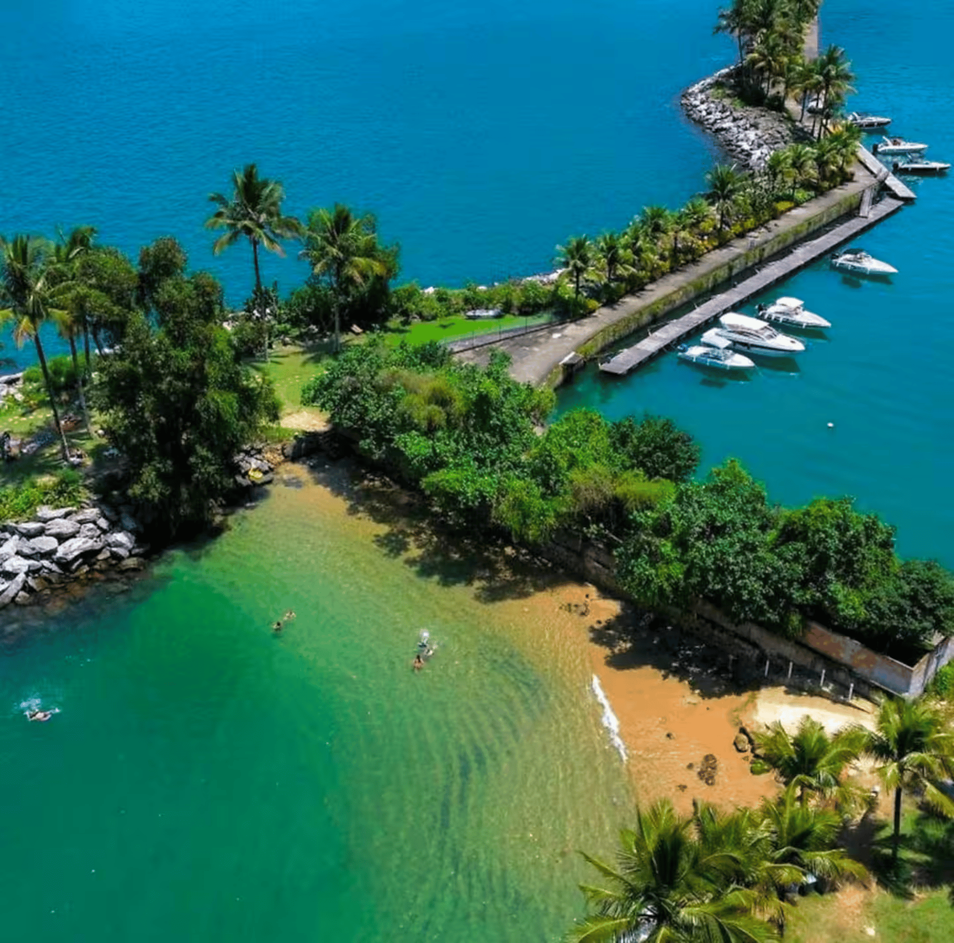 gray computer monitor