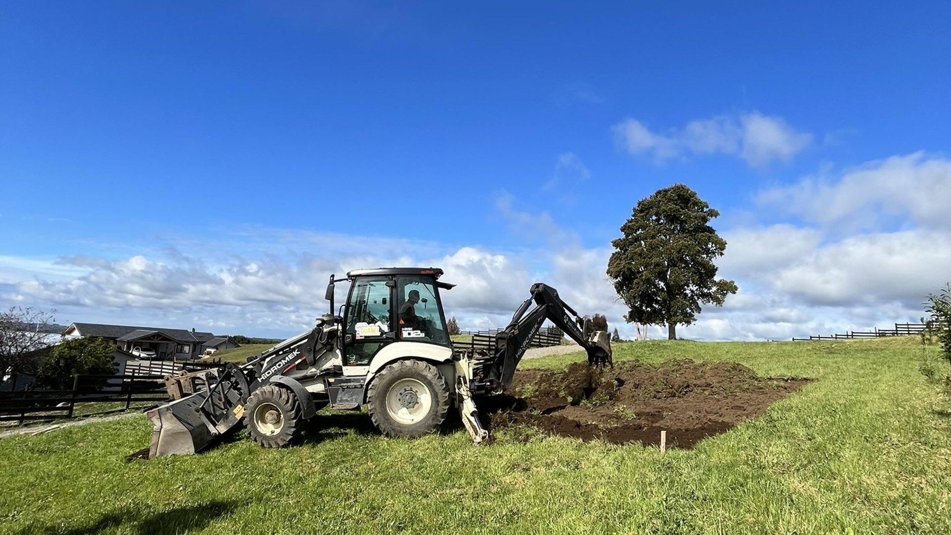 black and brown leather padded tub sofa