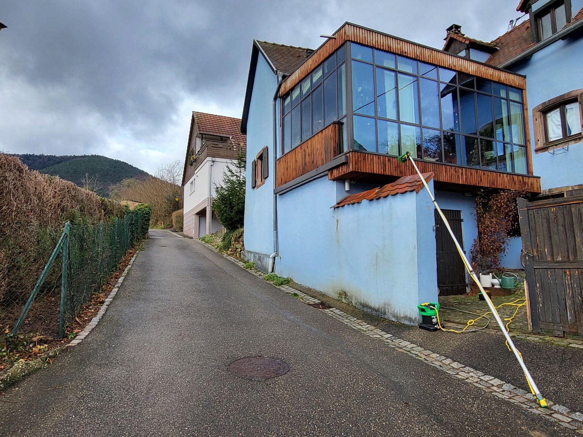 Véranda à Ottrott : Nettoyage de vitres pour professionnel : Confiez-nous le nettoyage de vitres, de vitrines ou de vos locau