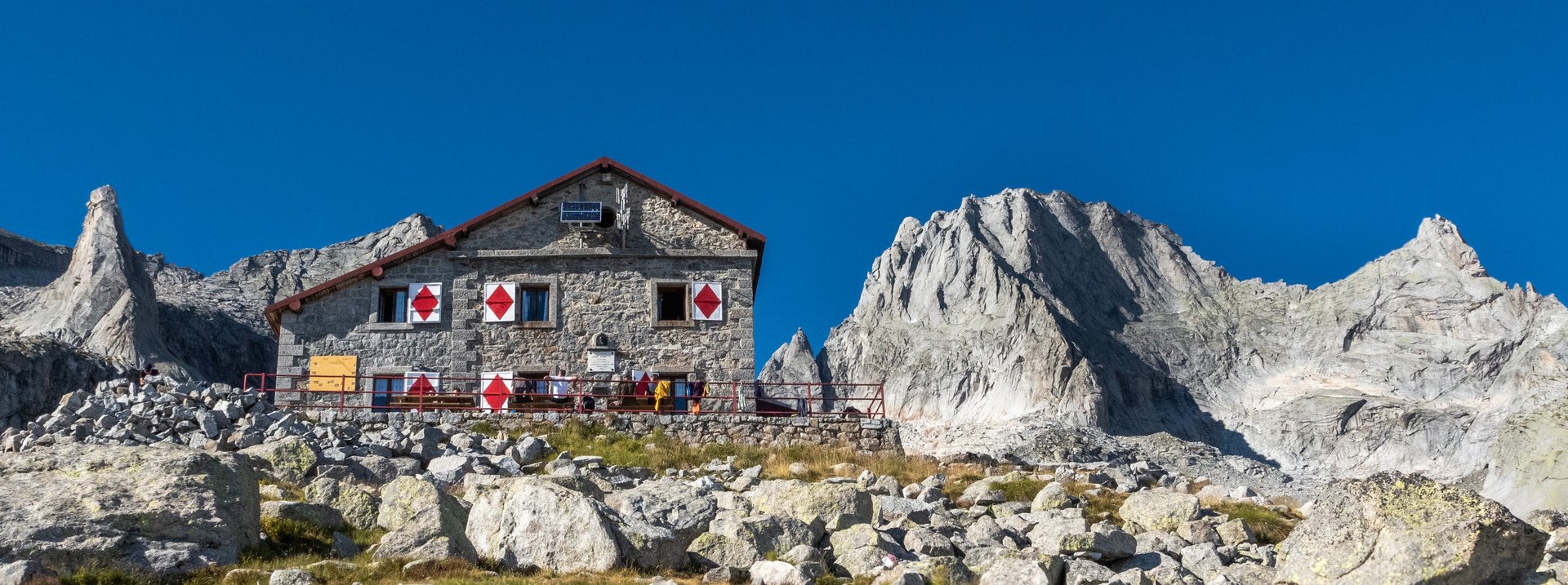 Rifugio Gianetti and Pizzo Badile
