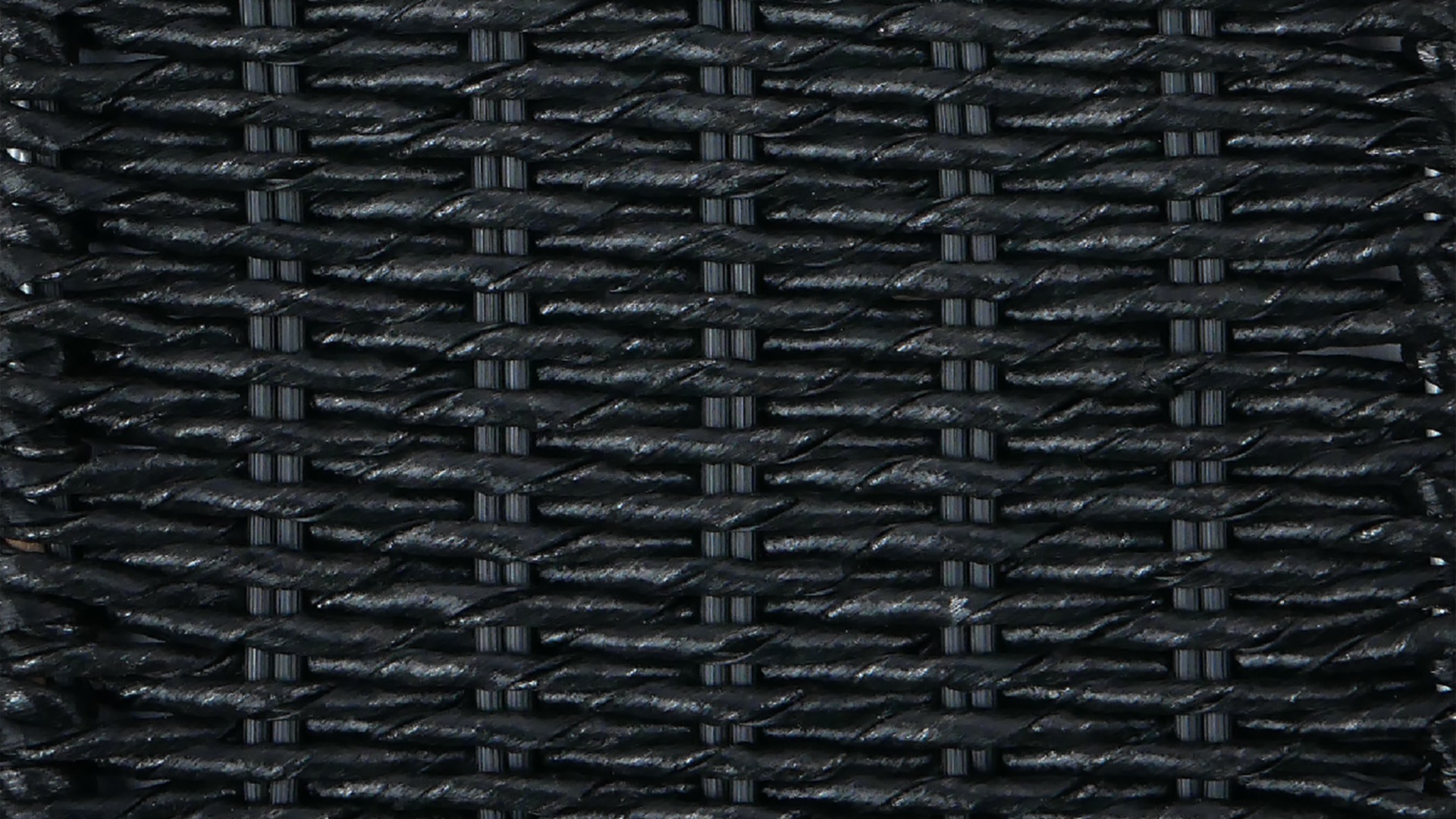 Sebatik Carpentry - synthetic twist