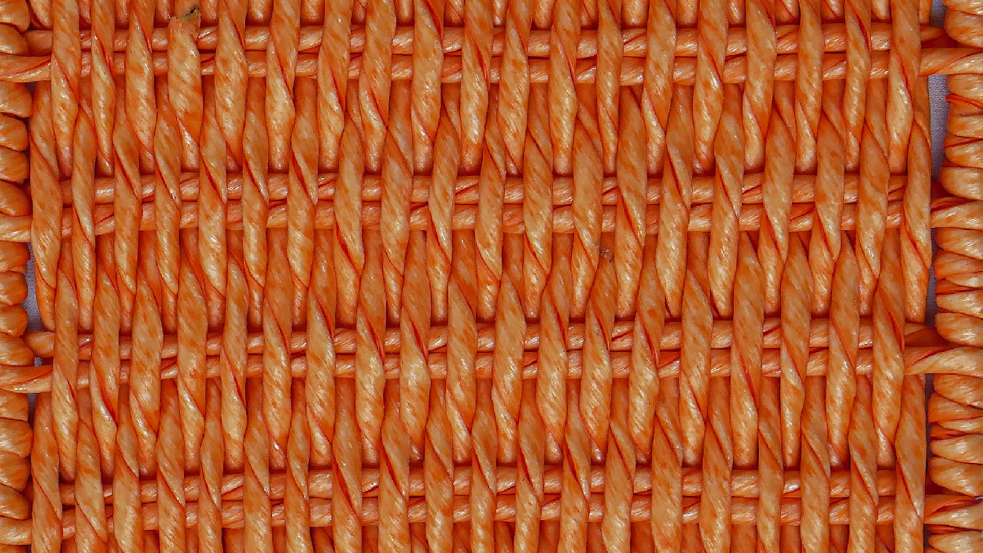 Sebatik Carpentry - synthetic twist