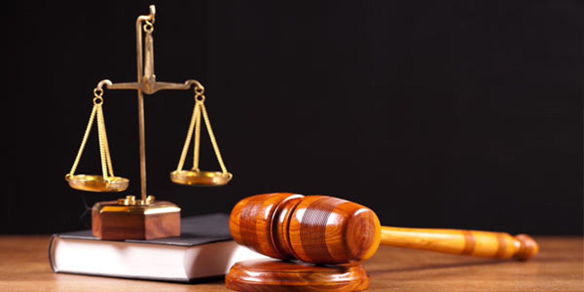 gray computer monitor