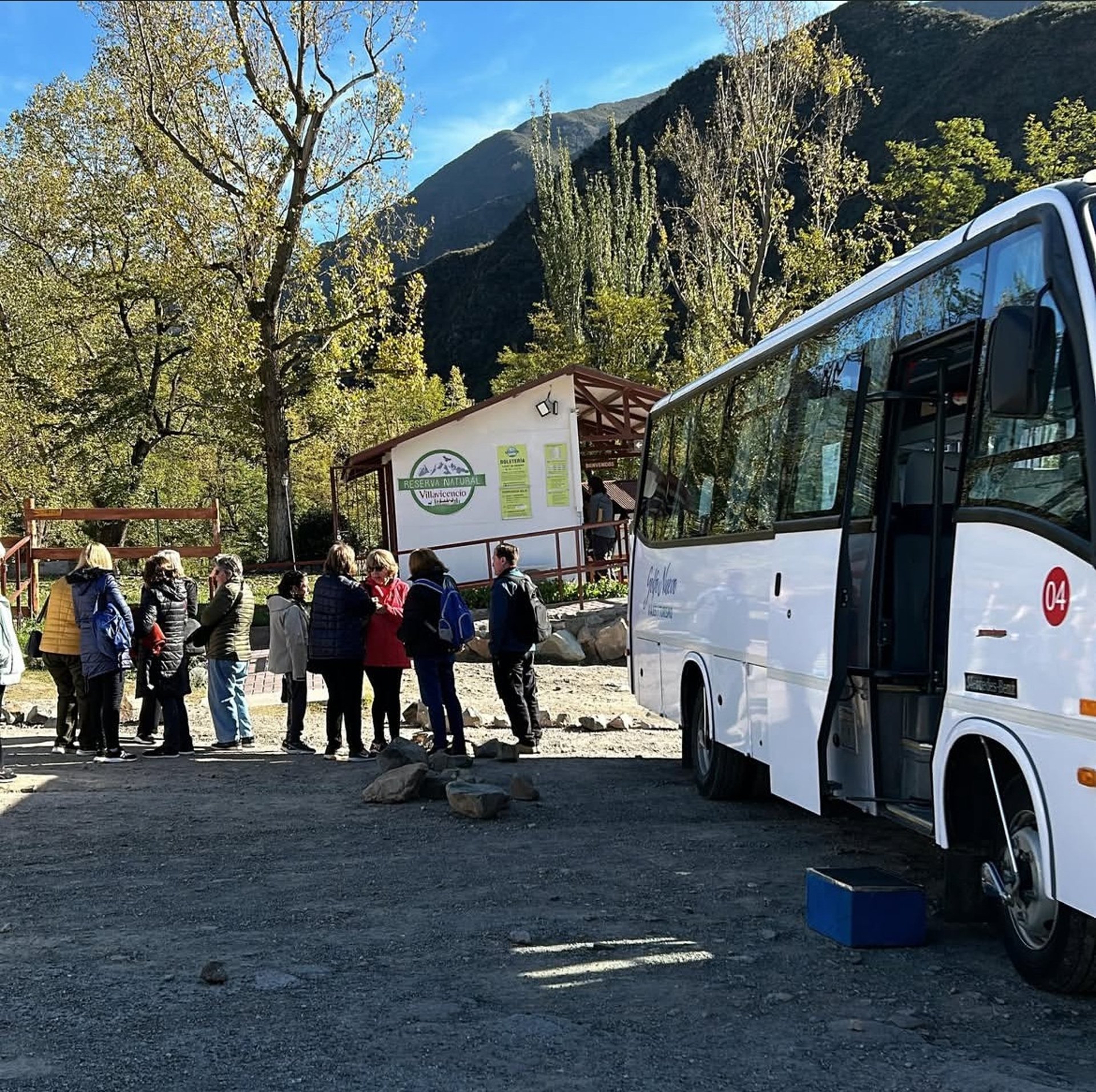 black and brown leather padded tub sofa
