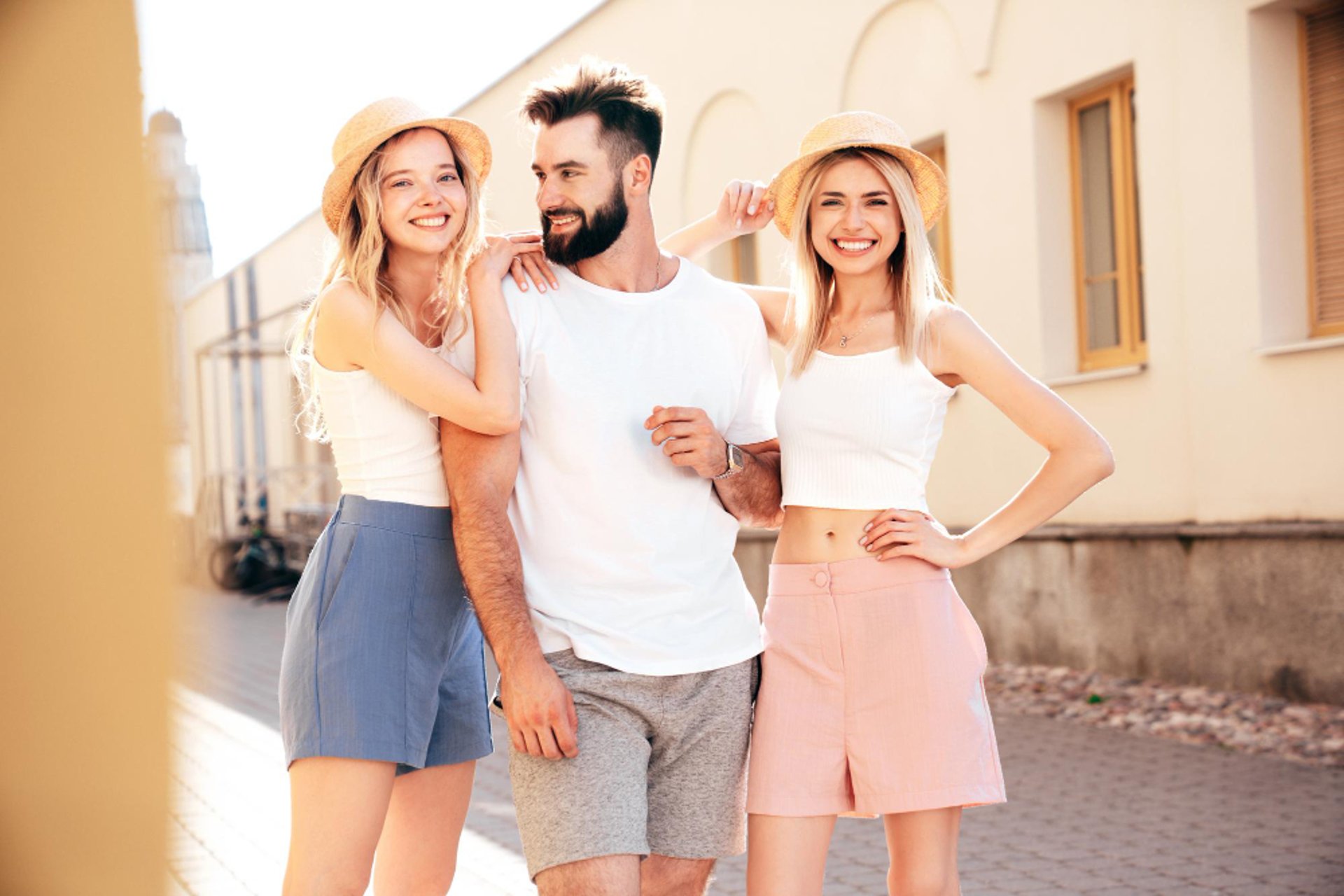 black and white bed linen