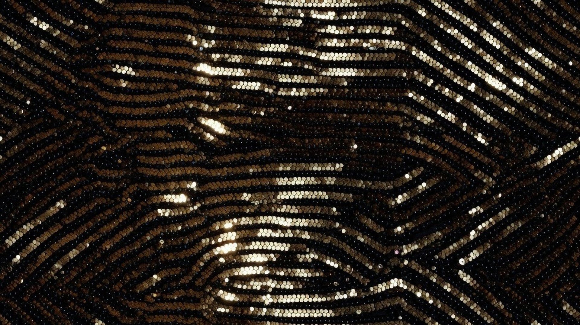 black and white bed linen