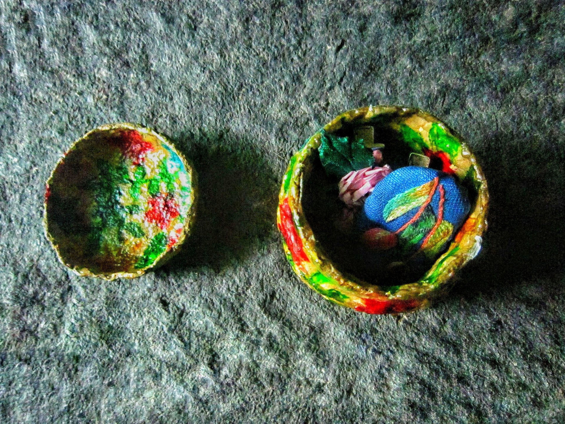 Recycled paper mini jewelry box with blossom stamp 