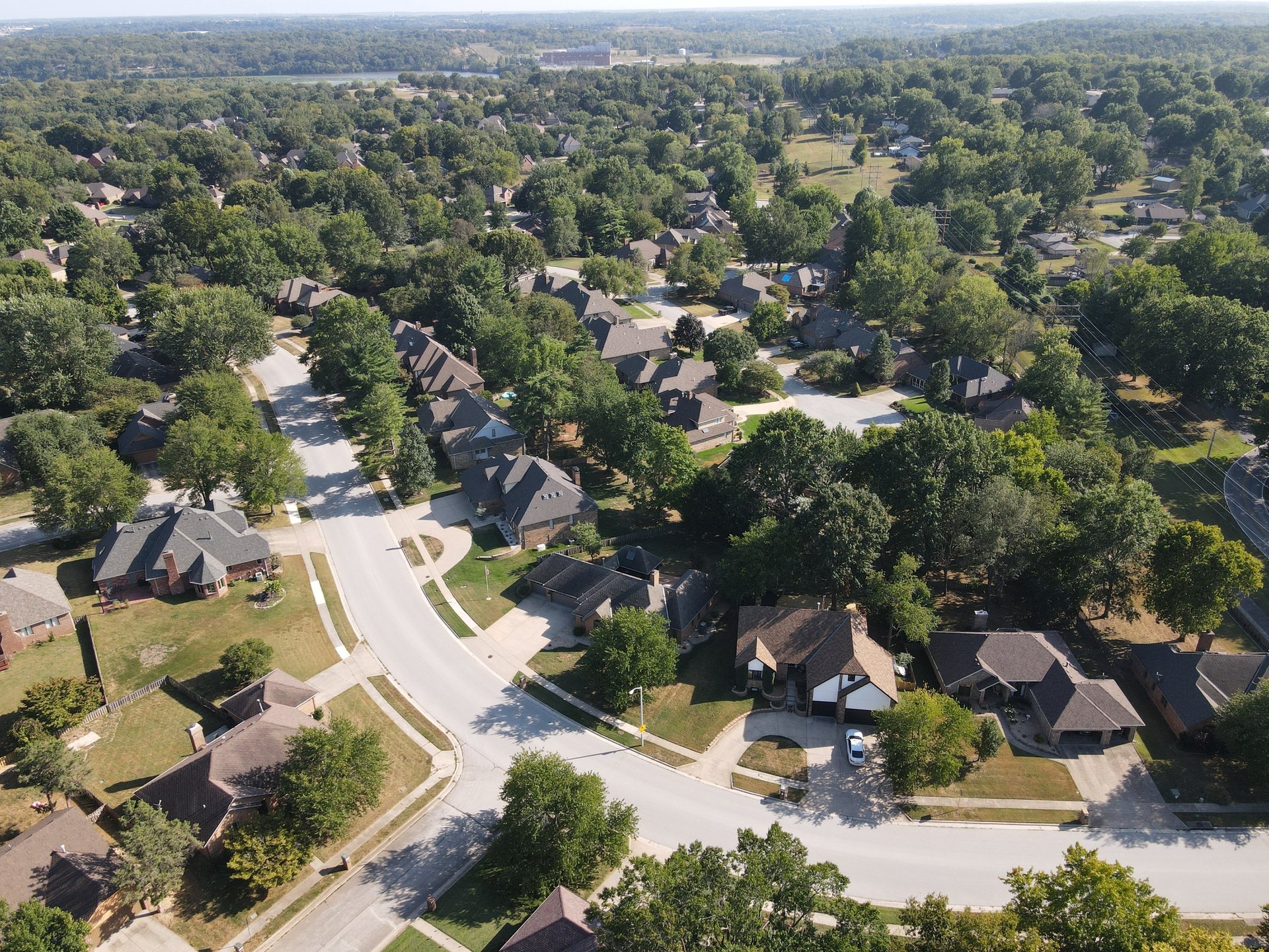 gray computer monitor