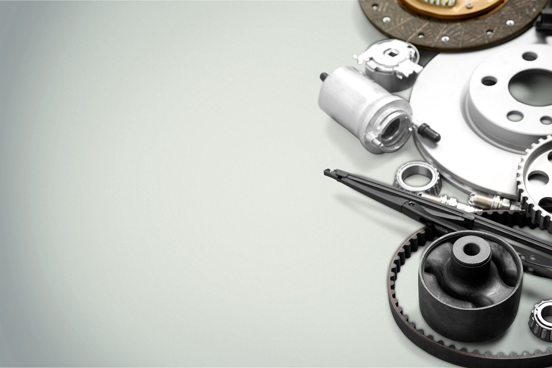 city skyline under white cloudy sky during daytime