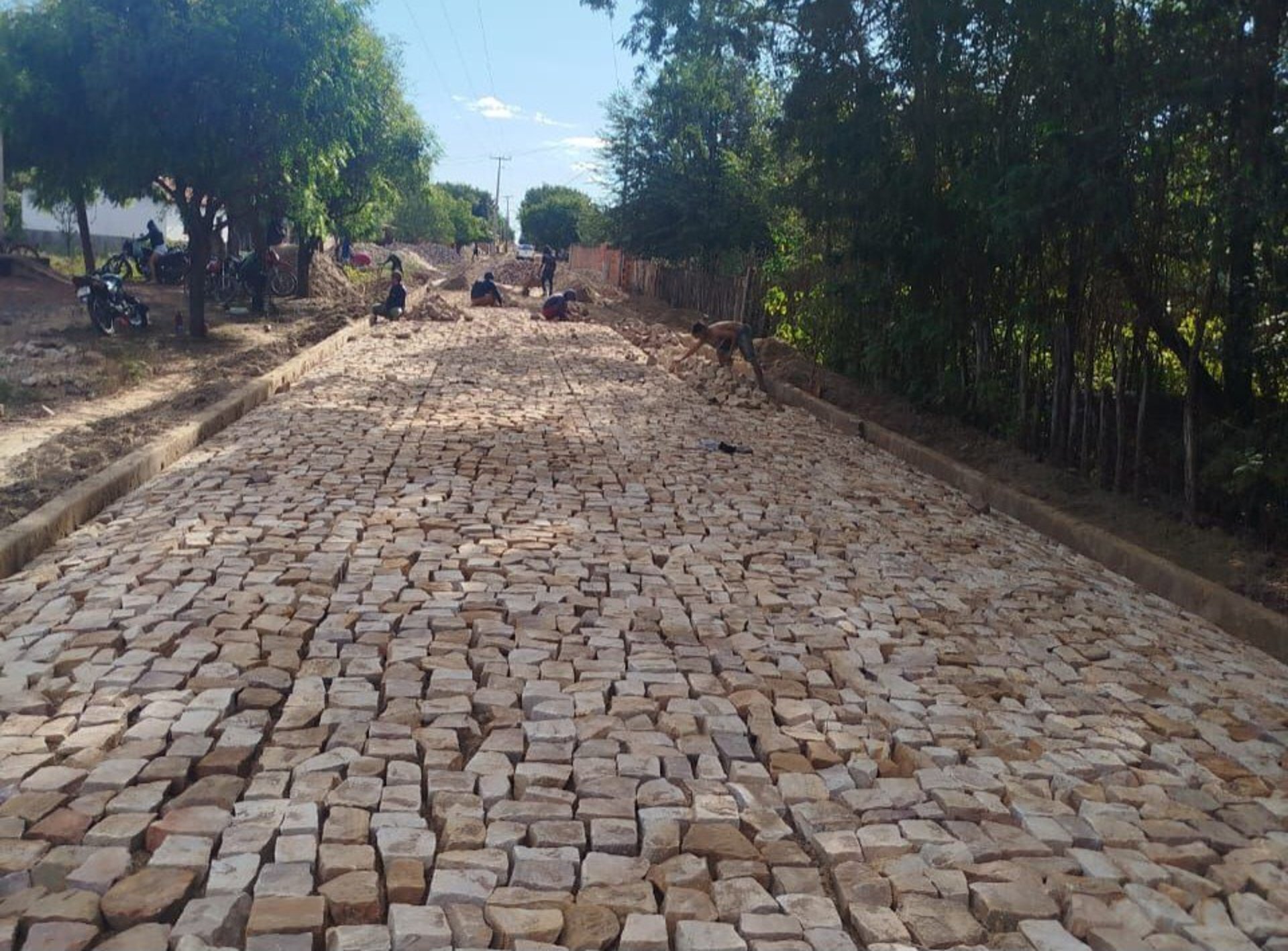 black and brown leather padded tub sofa