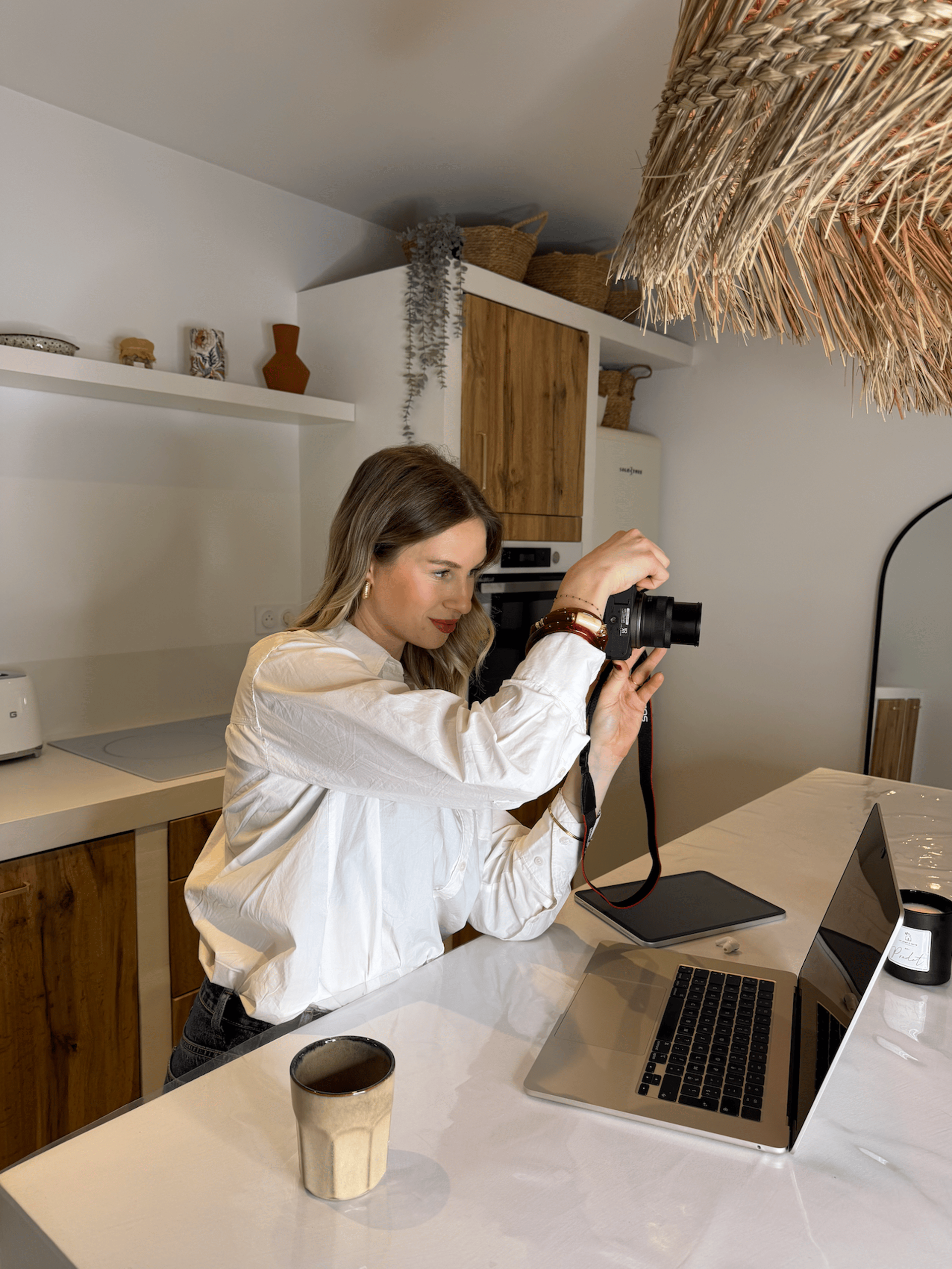 black and white bed linen