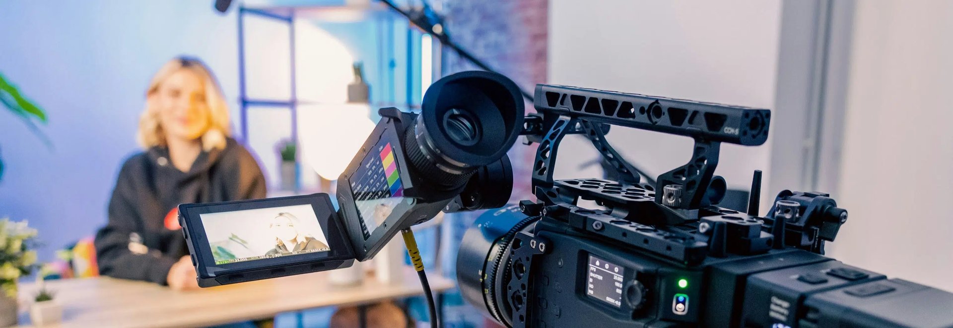 Cris A. Works- Submarino Page Banner- Desktop