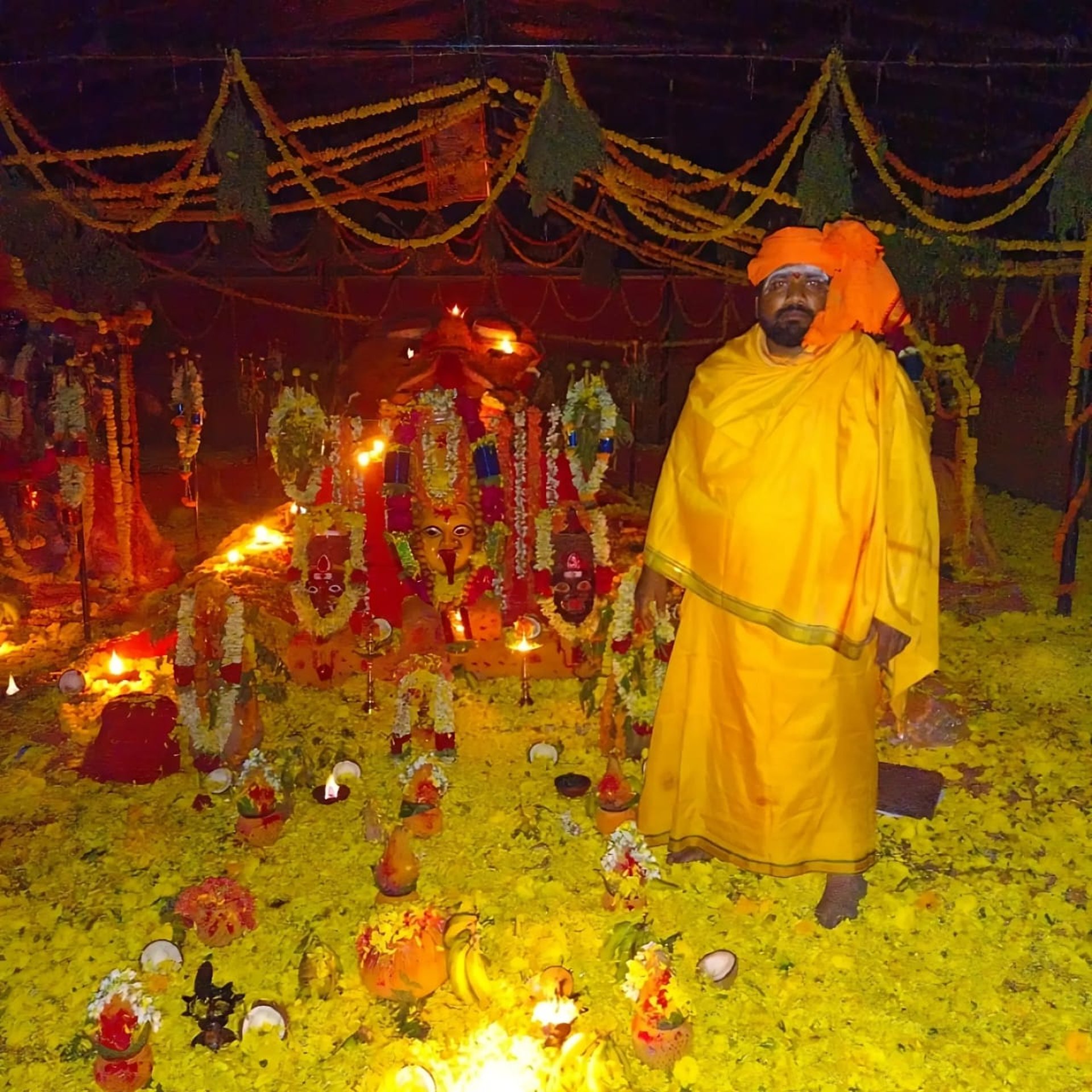white flowers in clear glass vase