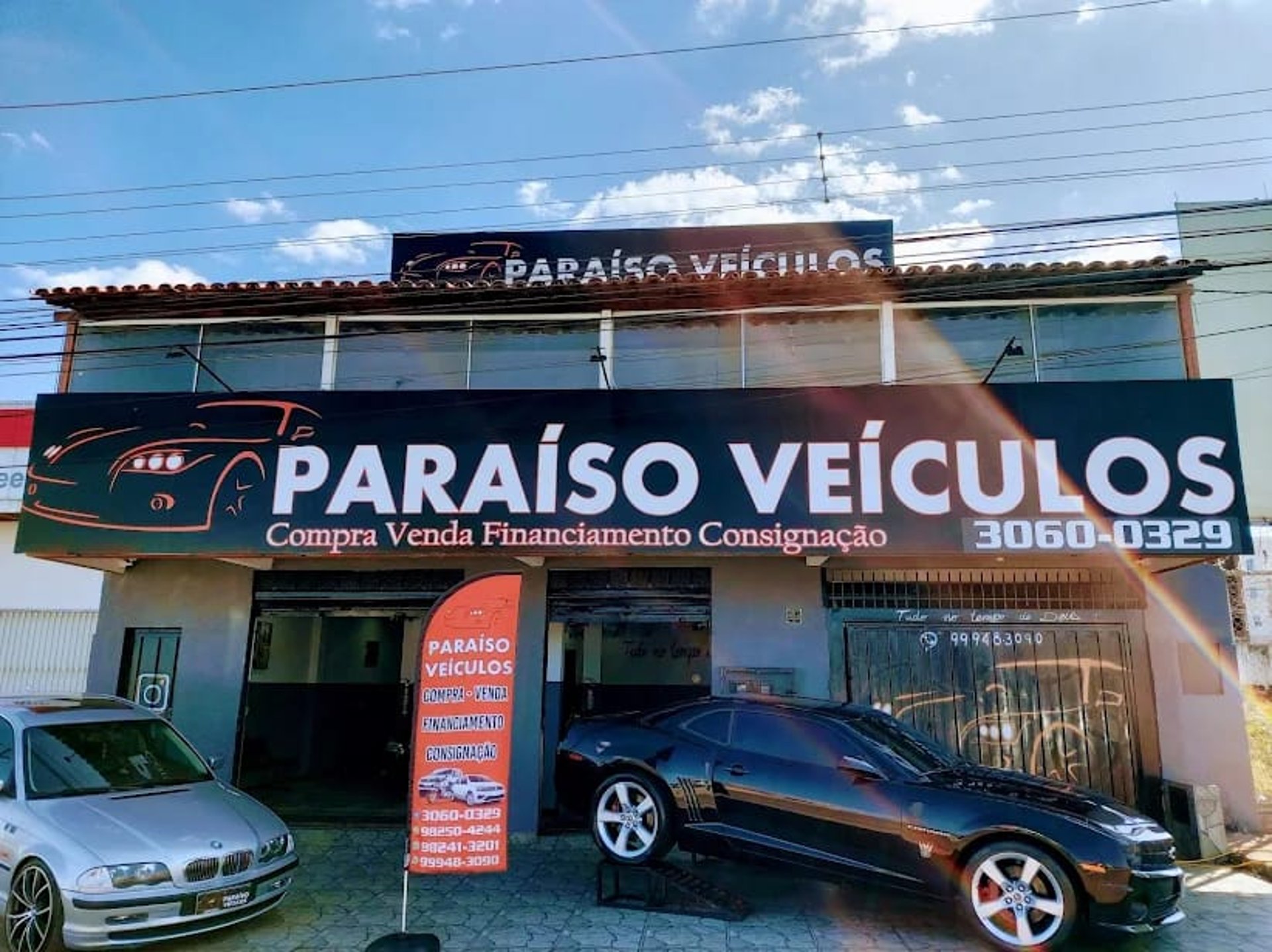 black and brown leather padded tub sofa
