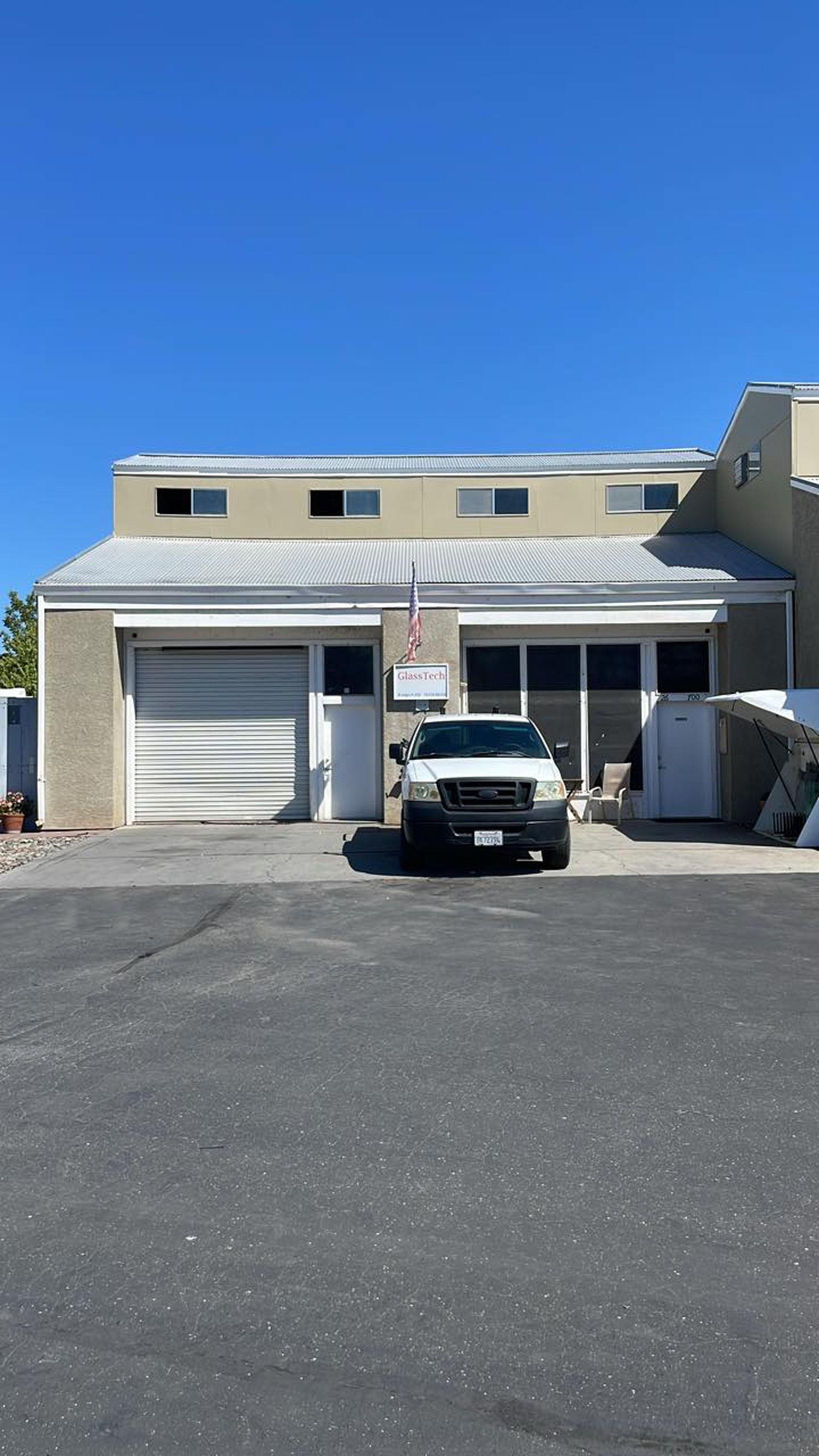 black and brown leather padded tub sofa