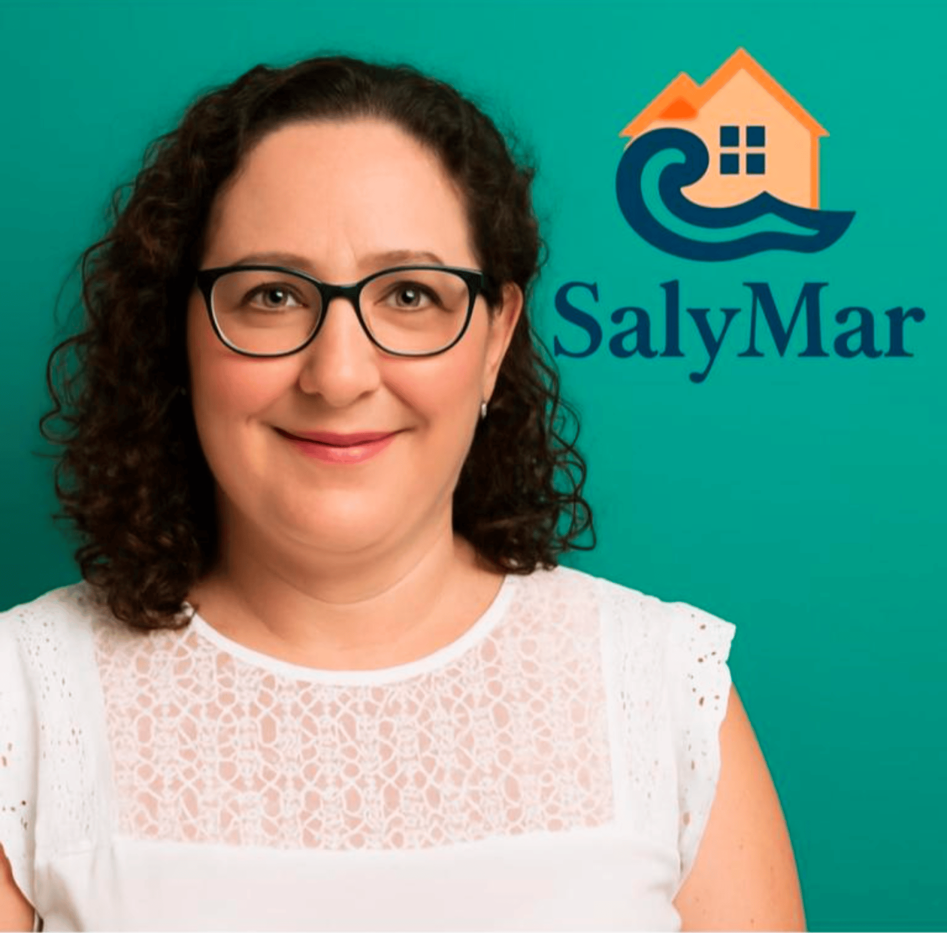 gray computer monitor