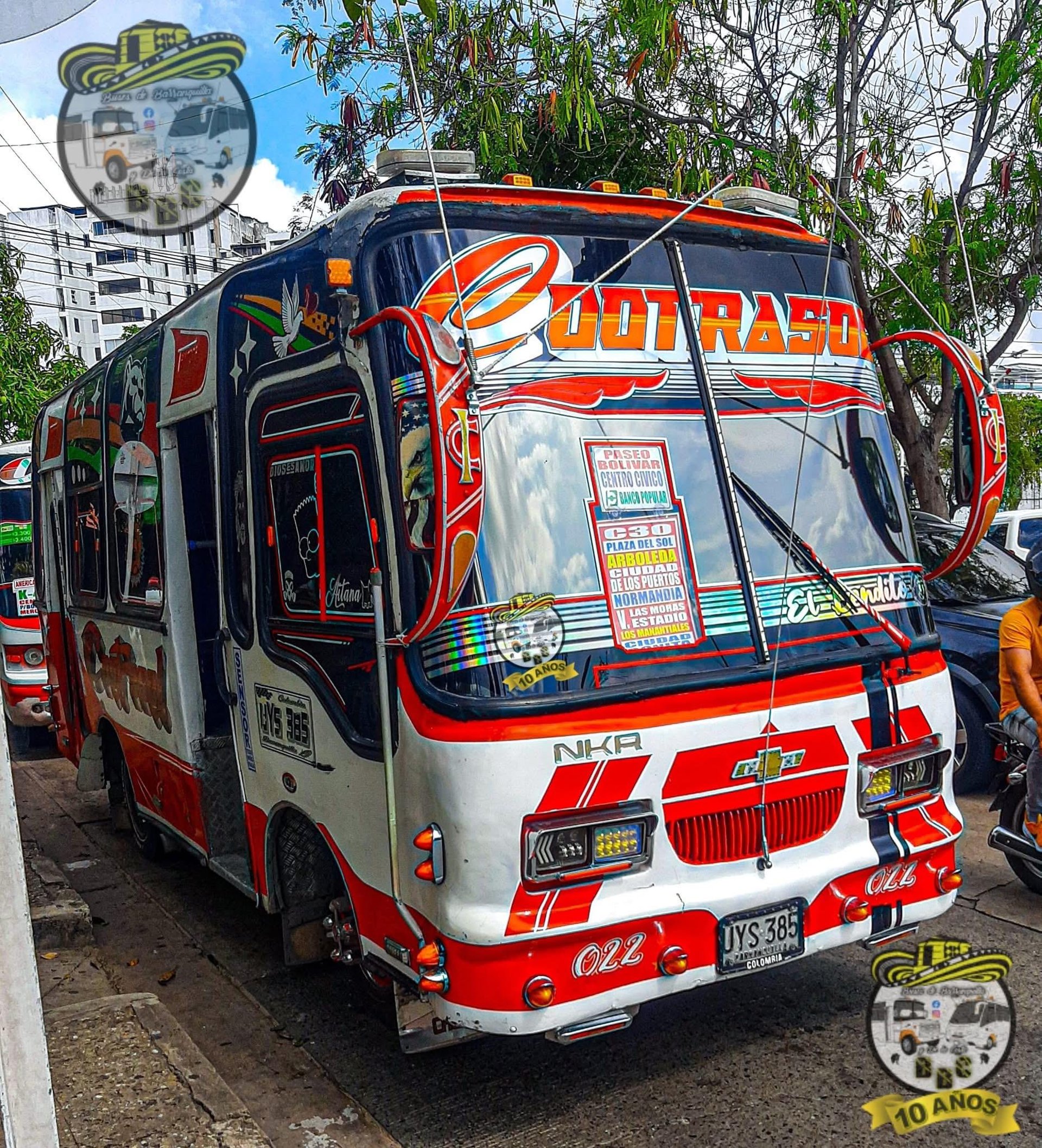 black and brown leather padded tub sofa
