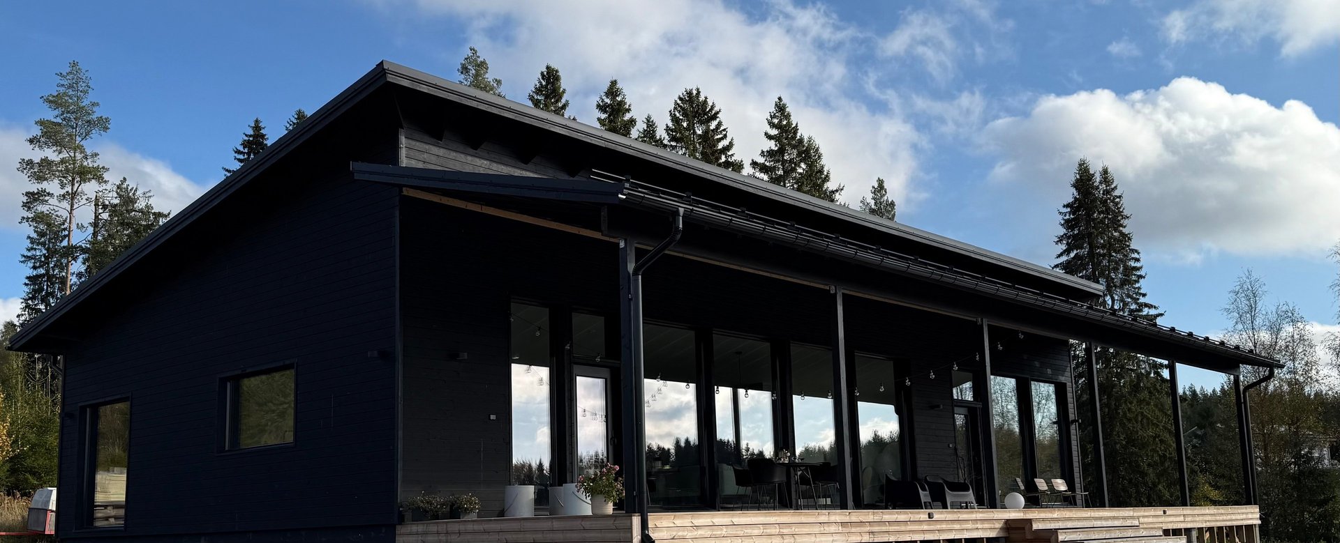 black and brown leather padded tub sofa