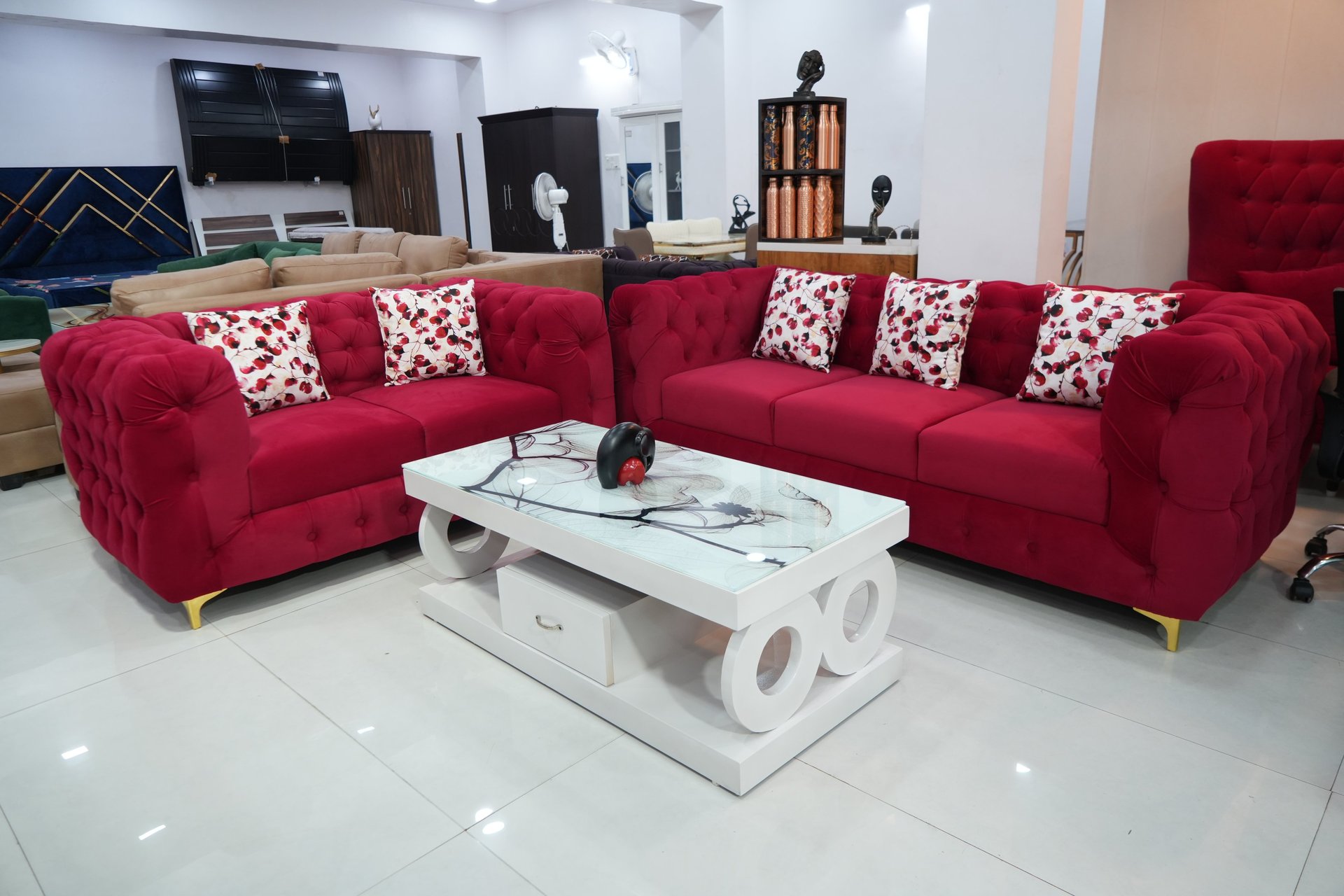 black and white bed linen