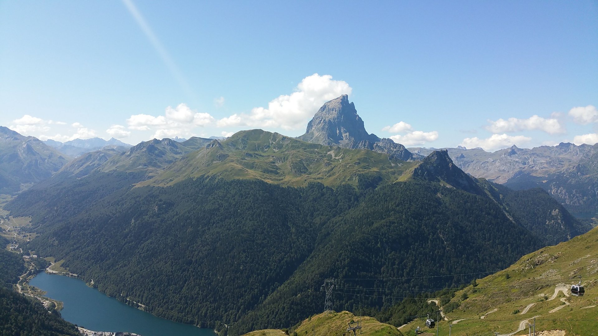 green trees on mountain during daytime
