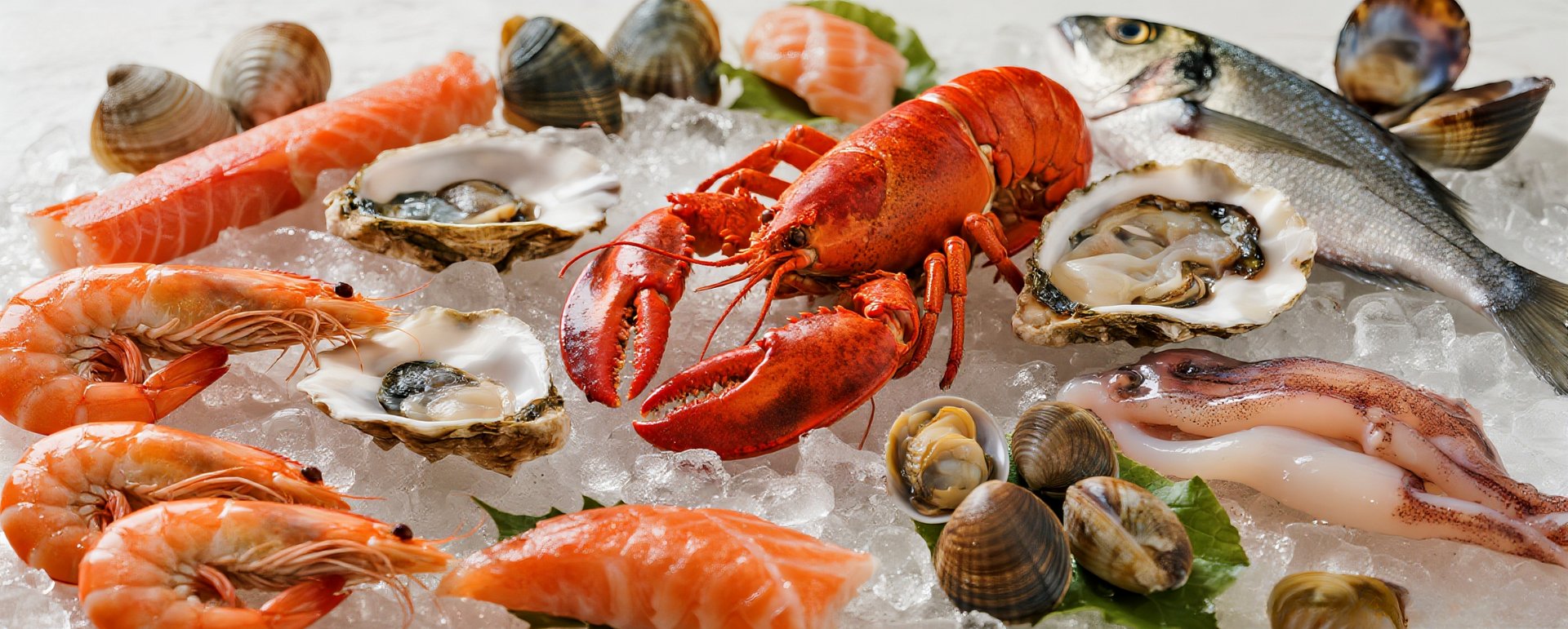 gray computer monitor