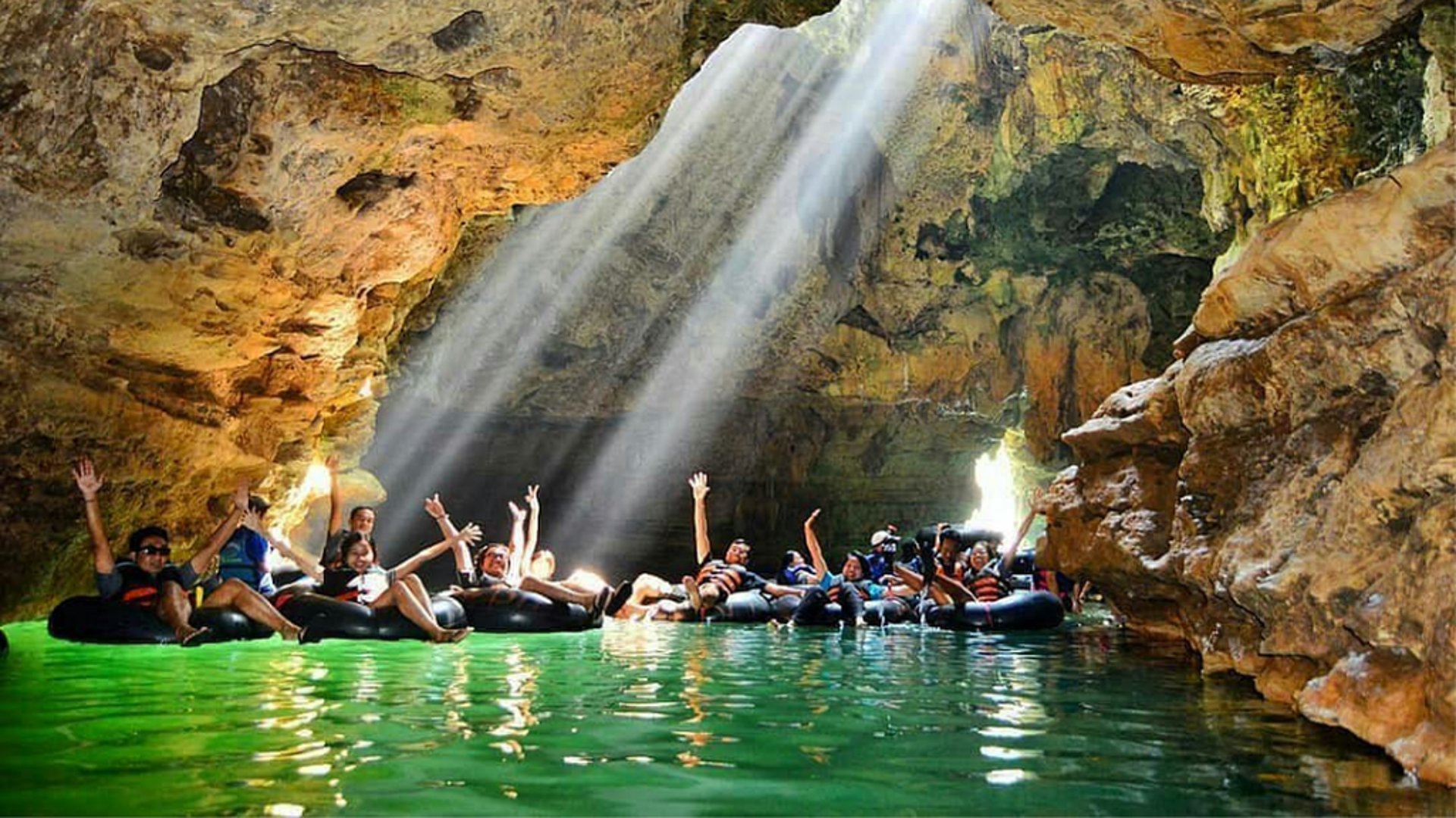 Cave Tubing Goa Pindul
