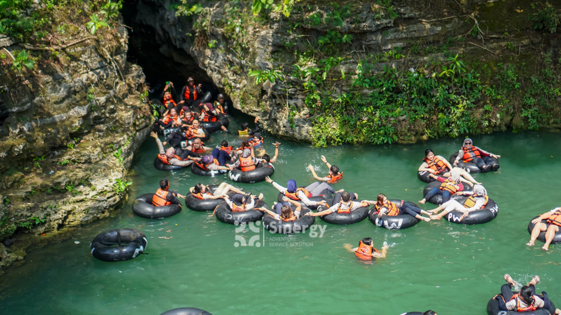 Paket Cave Tubing Goa Pindul