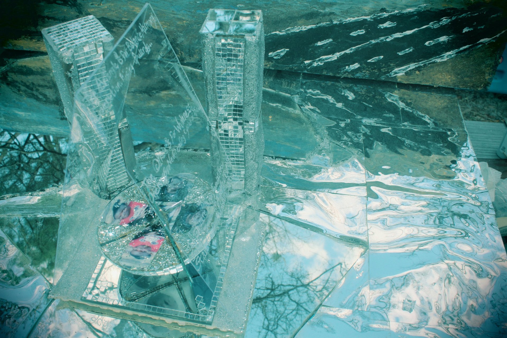 black and white bed linen