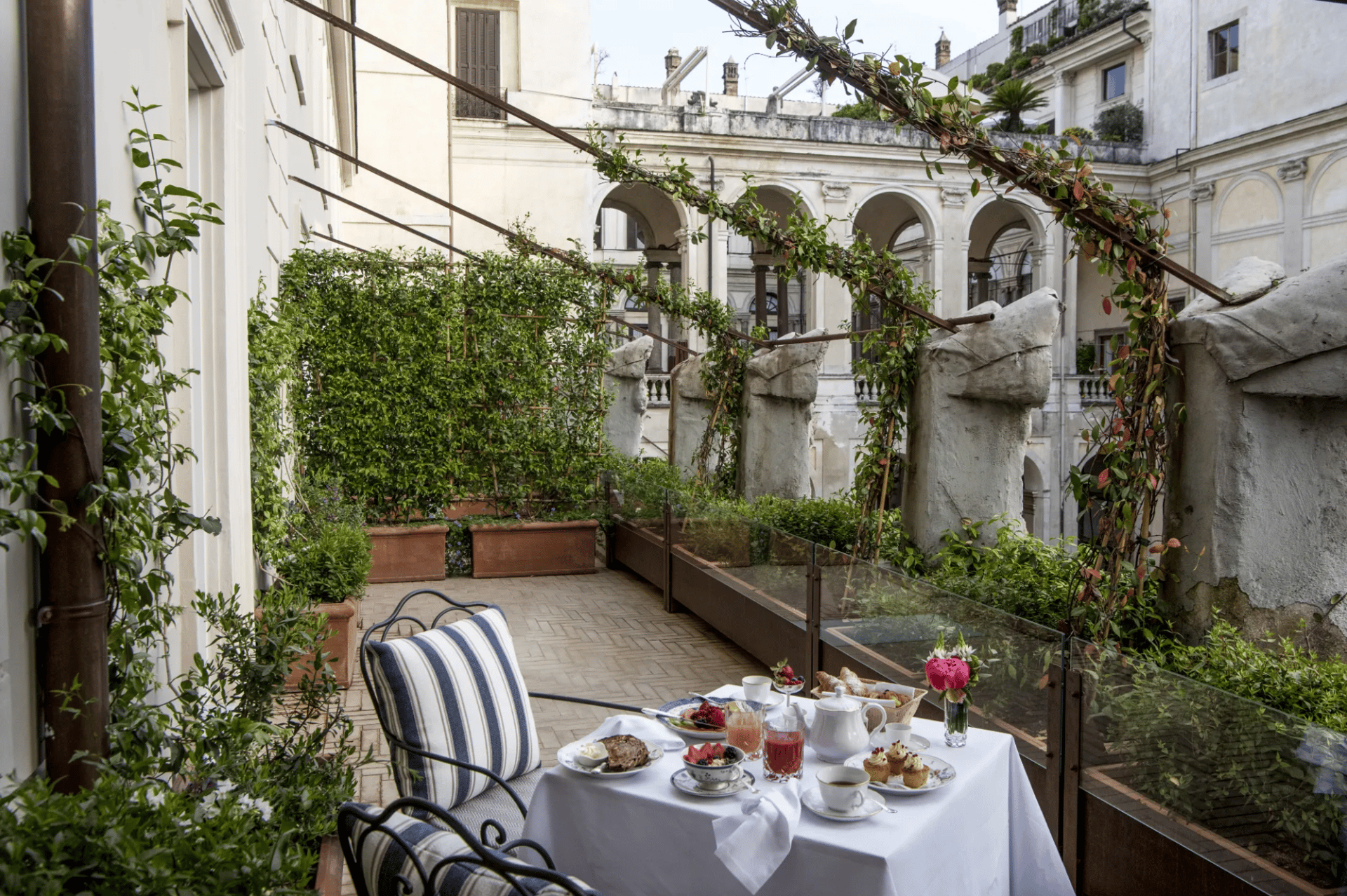 Hotel Vilòn exterior