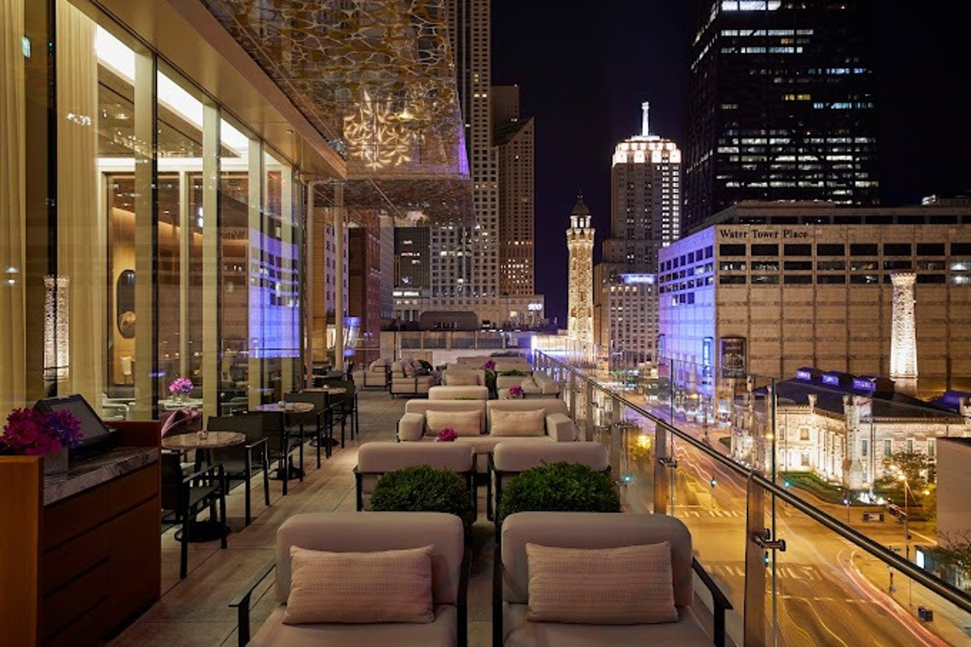 The Peninsula Chicago bar exterior