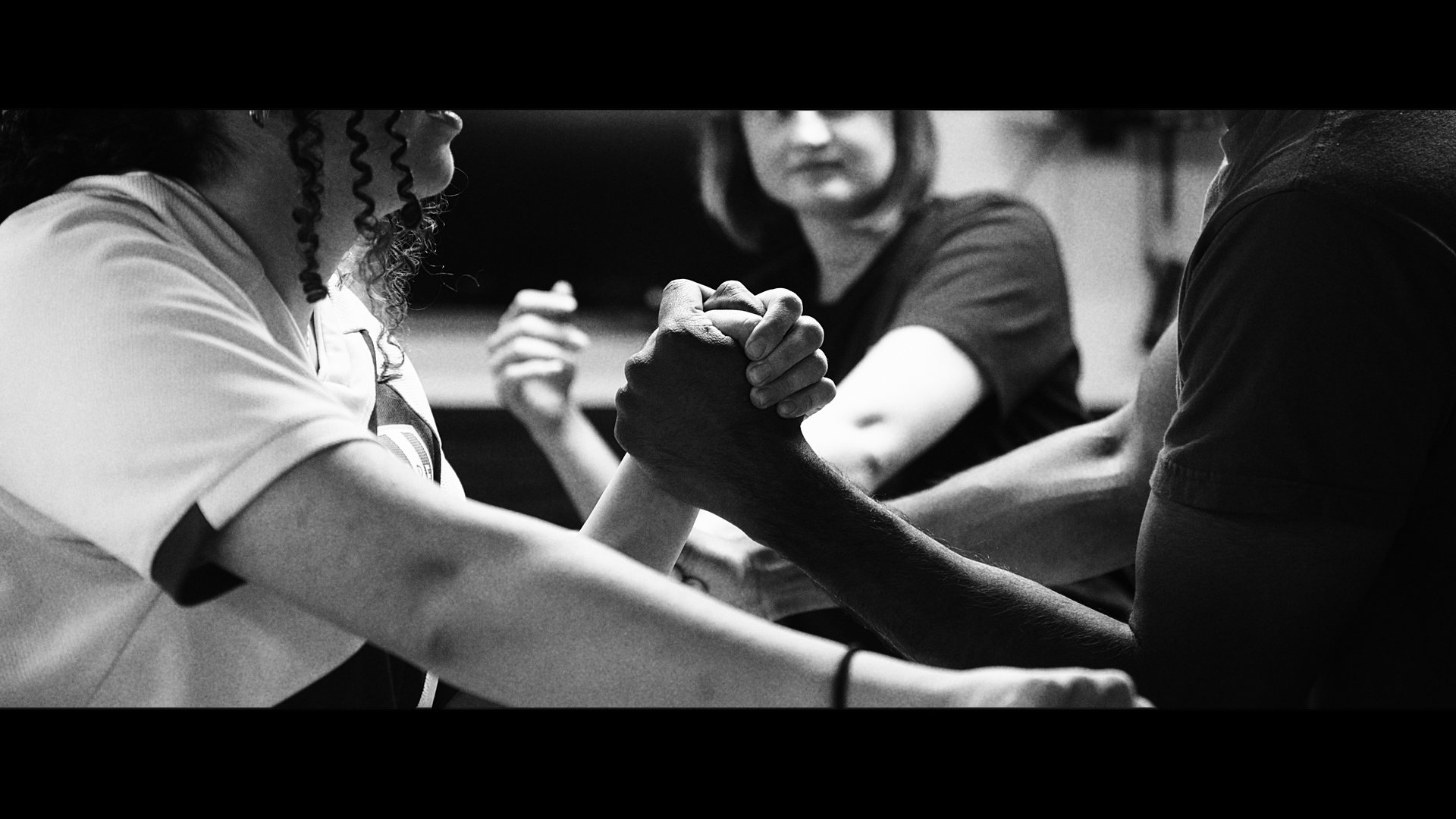 black and white bed linen