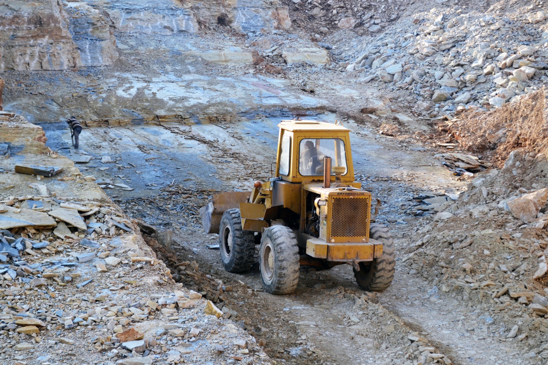 black and brown leather padded tub sofa