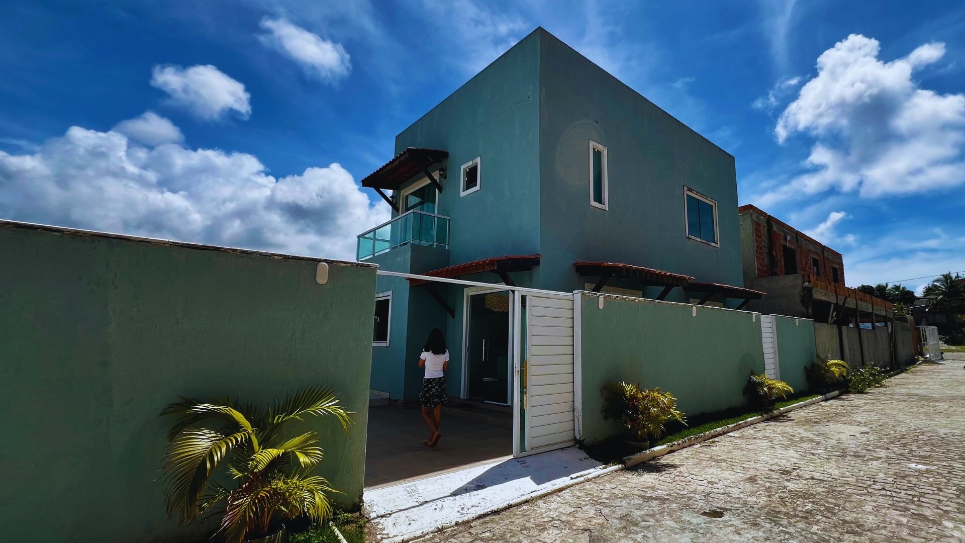 black and brown leather padded tub sofa