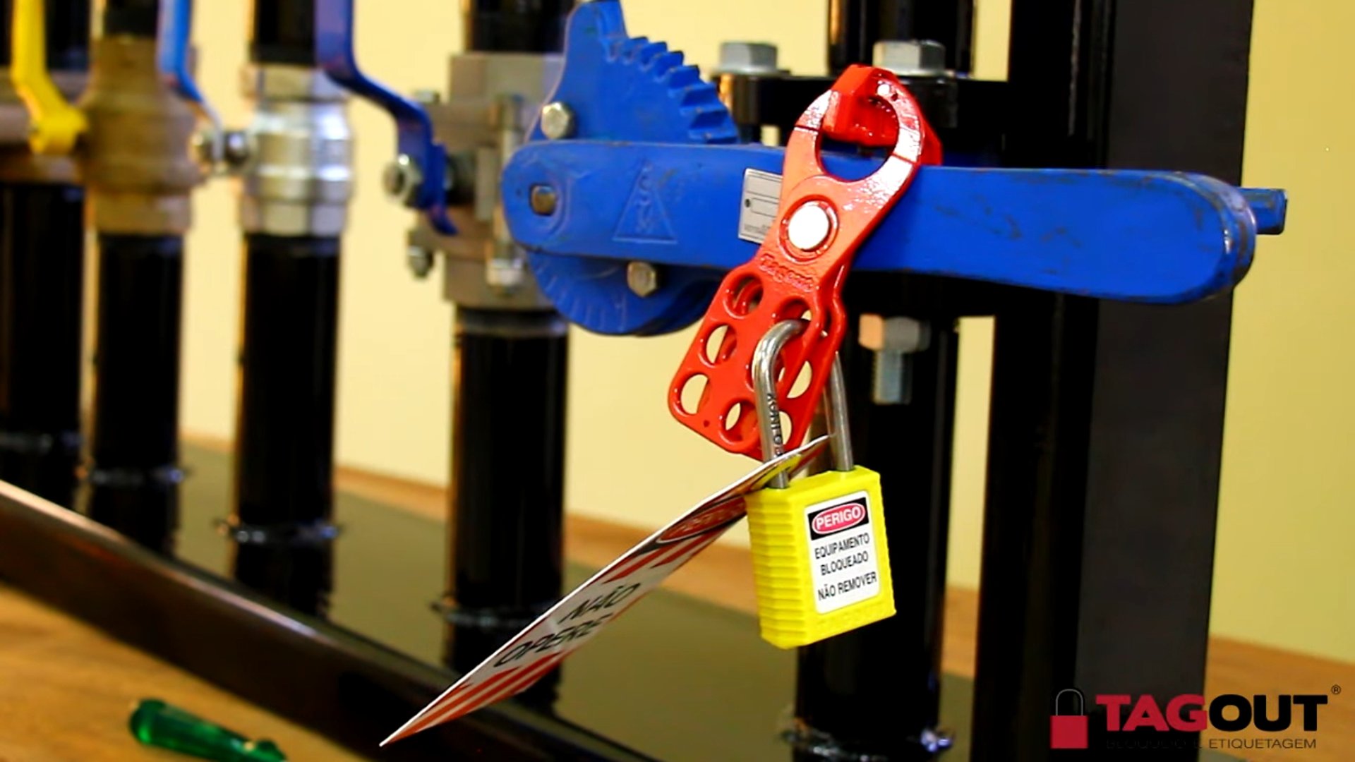 Sistemas de Lockout e Tagout para Segurança Industrial | LockTag