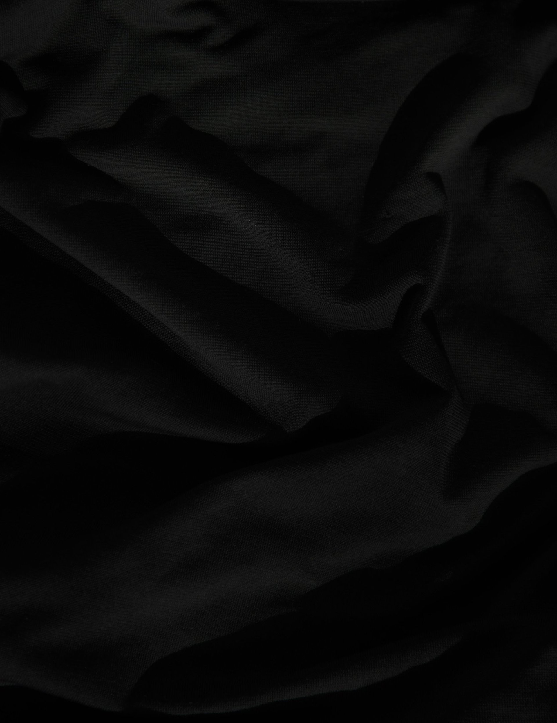 black and white bed linen