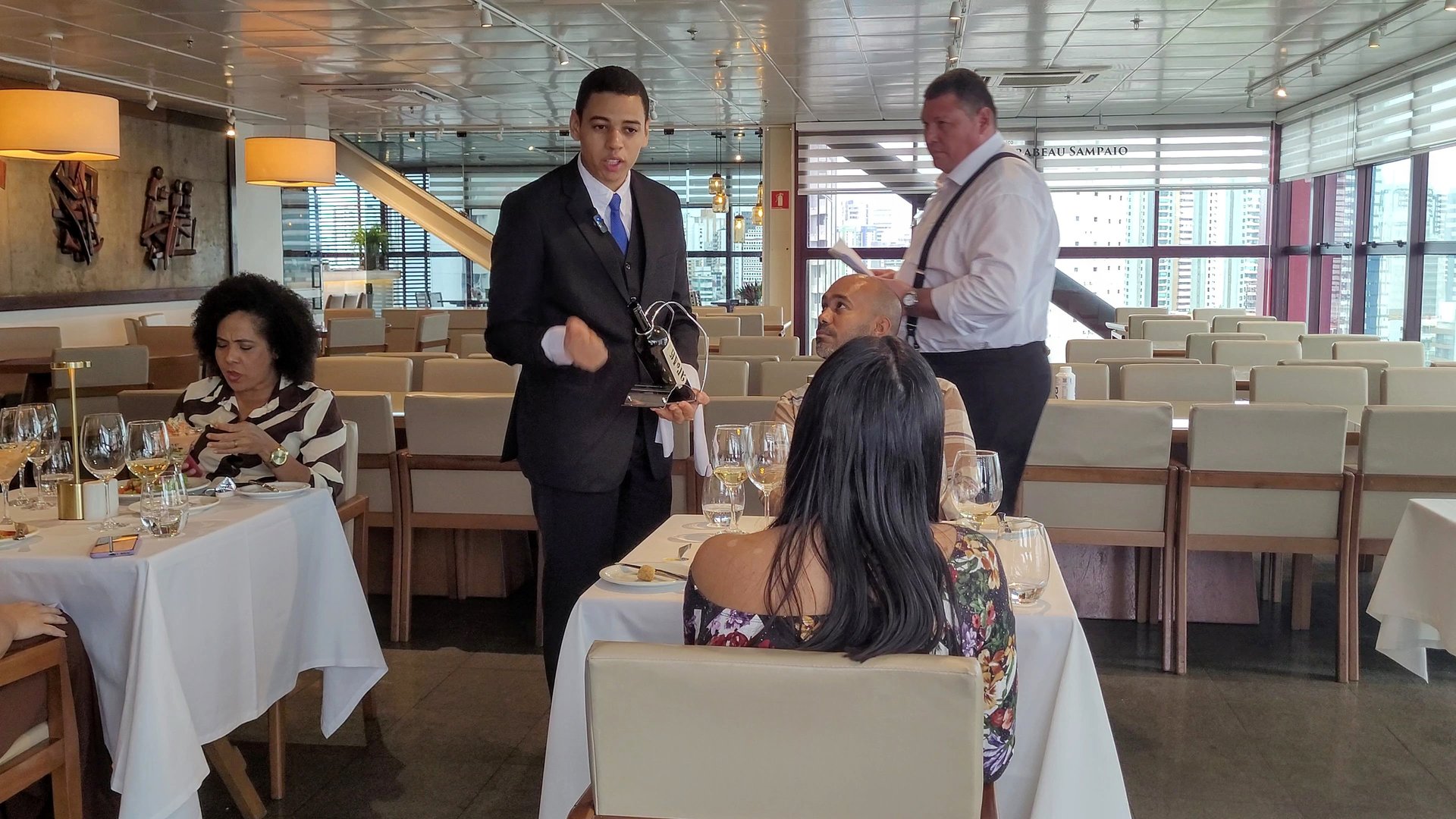 black and white bed linen