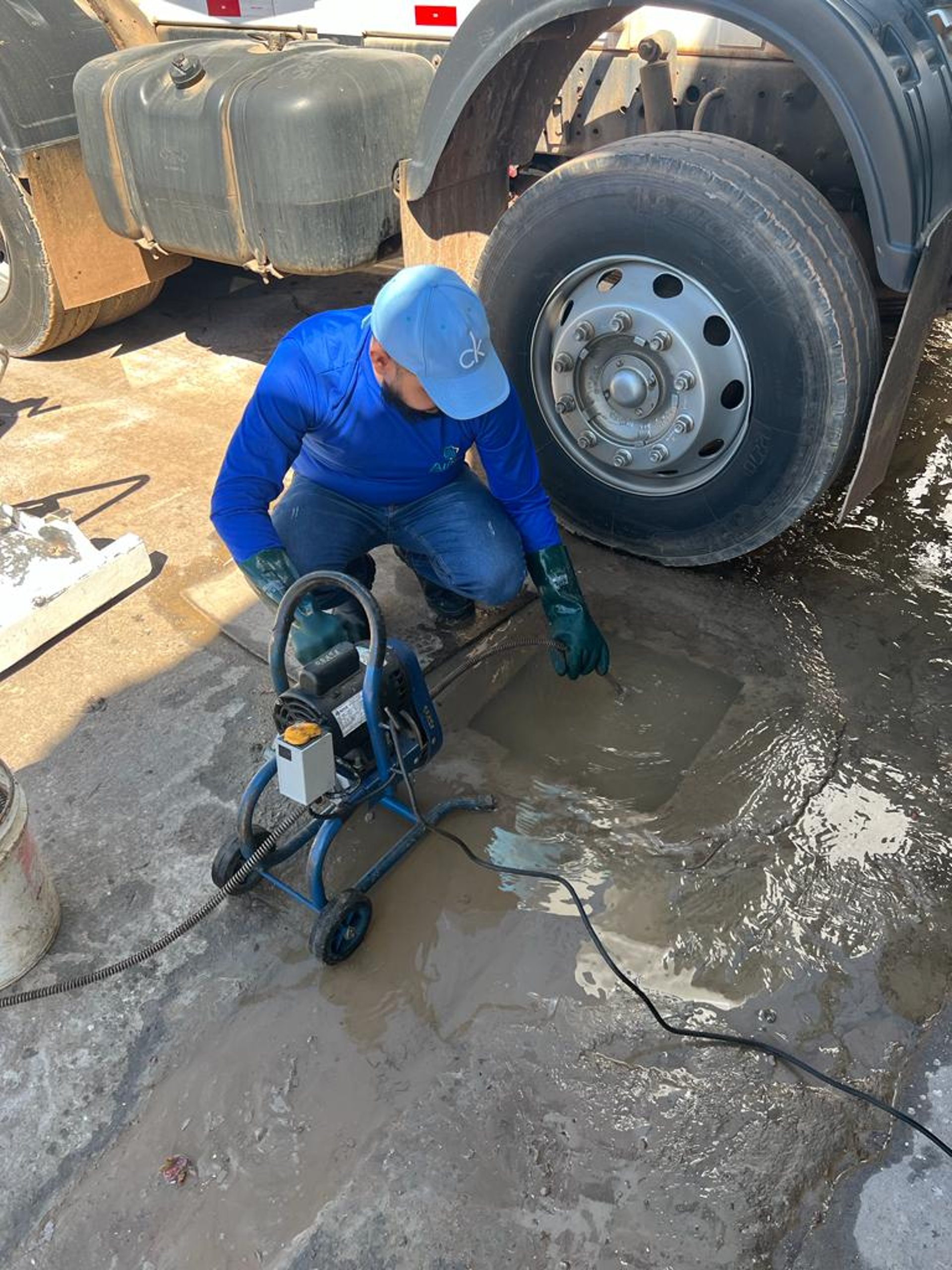black and brown leather padded tub sofa