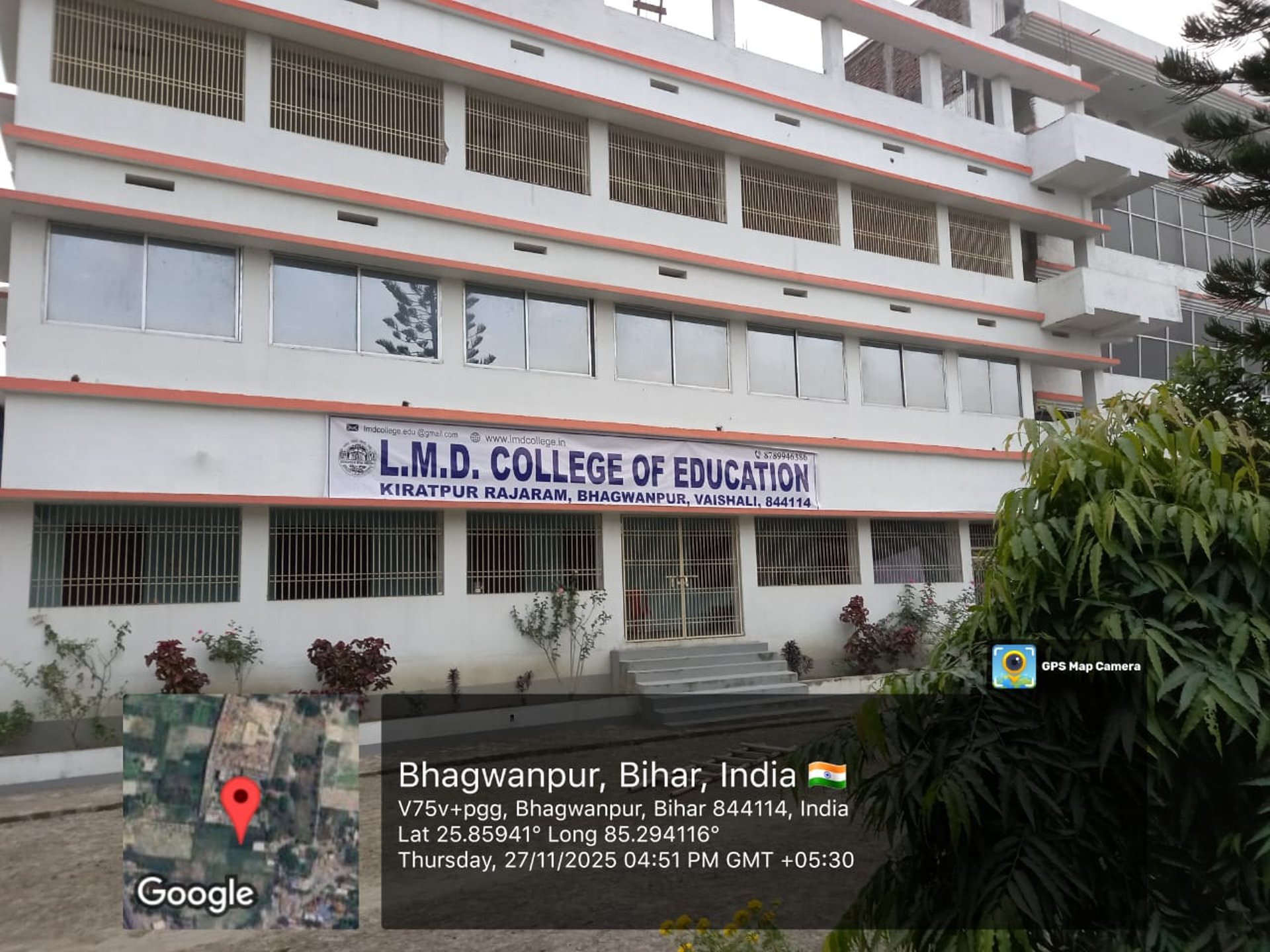 black and brown leather padded tub sofa