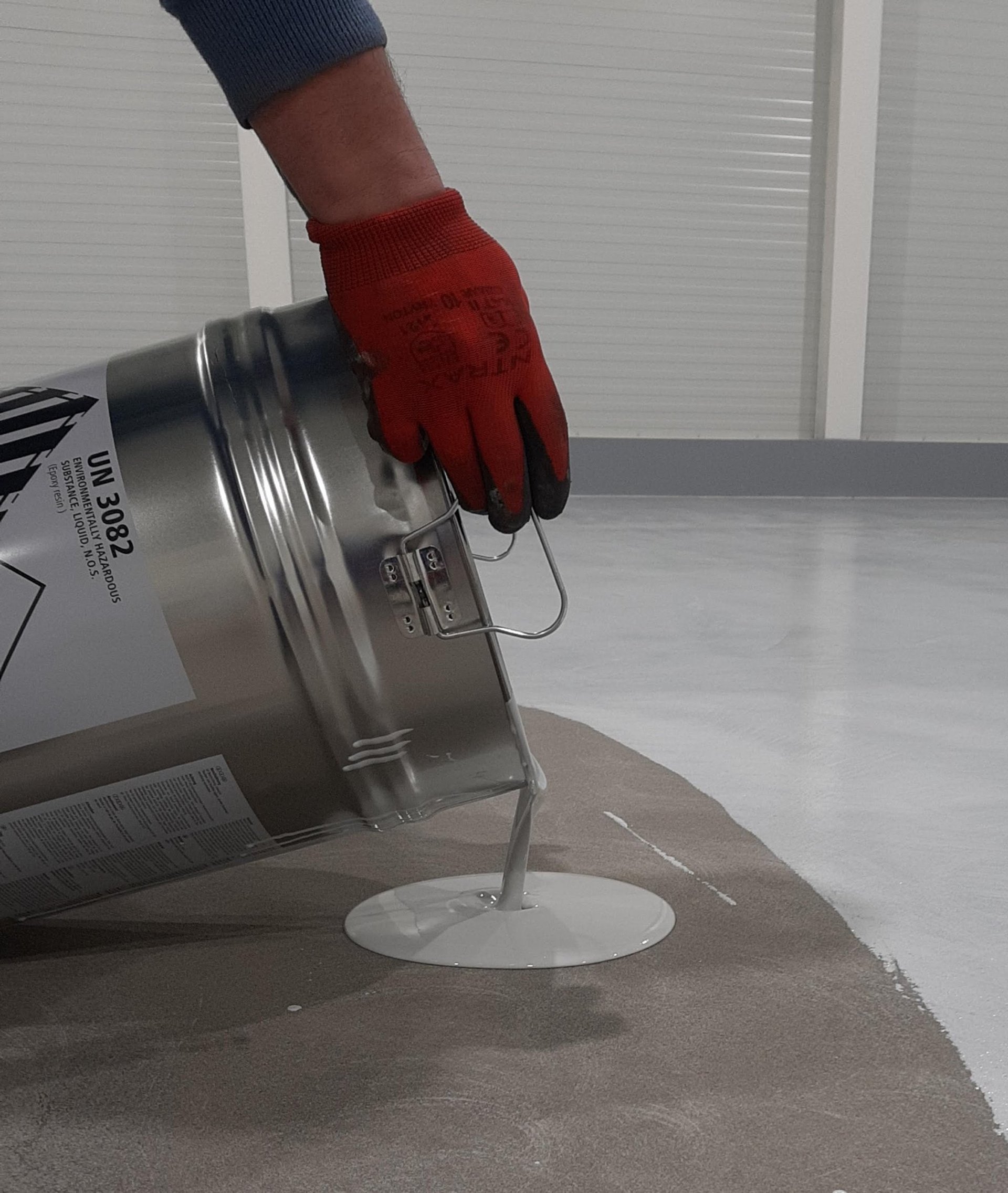 black and brown leather padded tub sofa