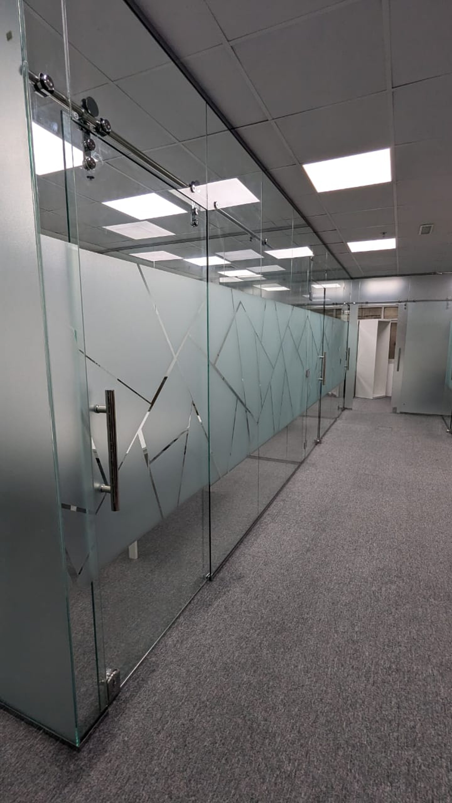 black and white bed linen