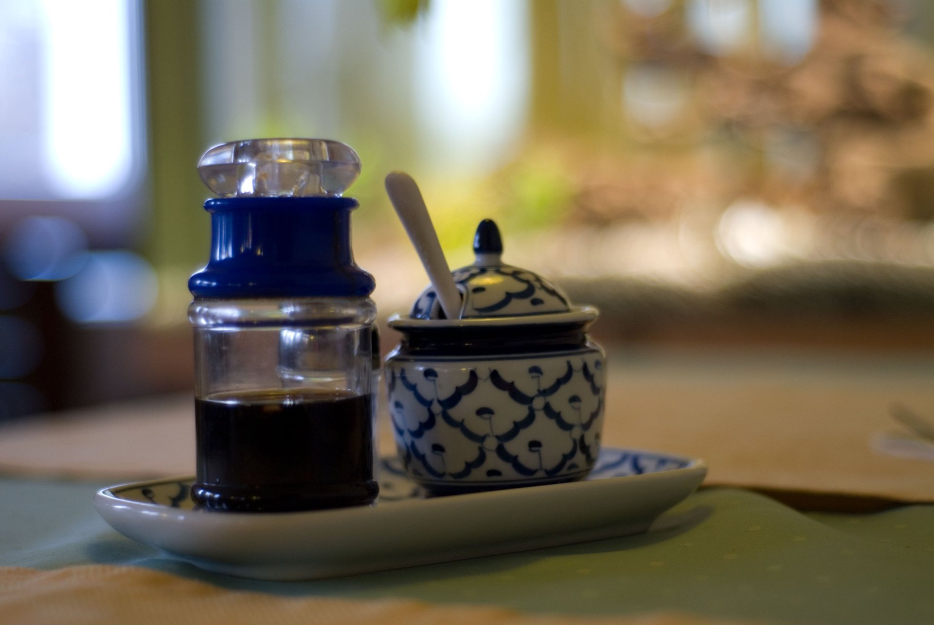 black and white bed linen