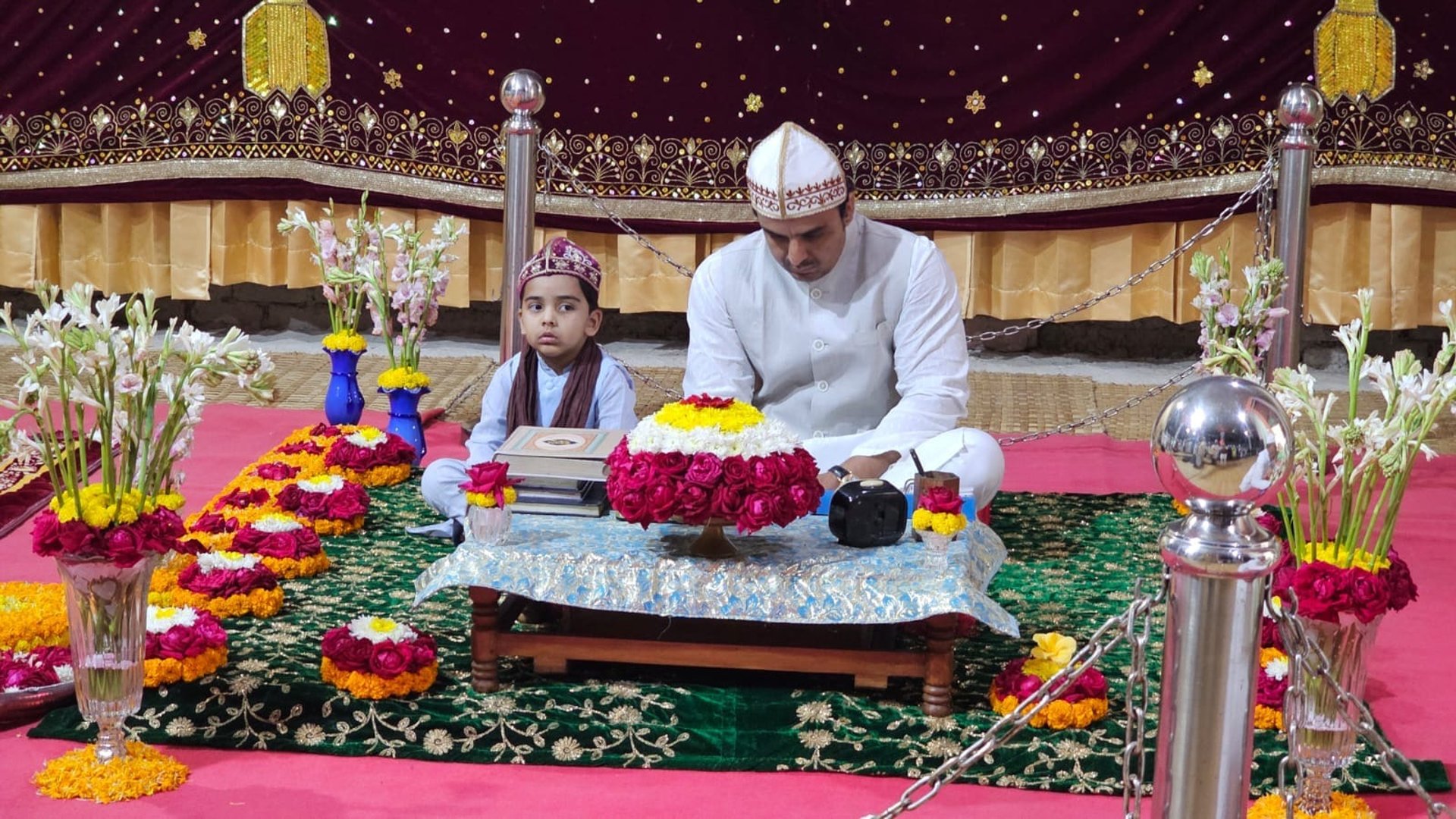 black and white bed linen