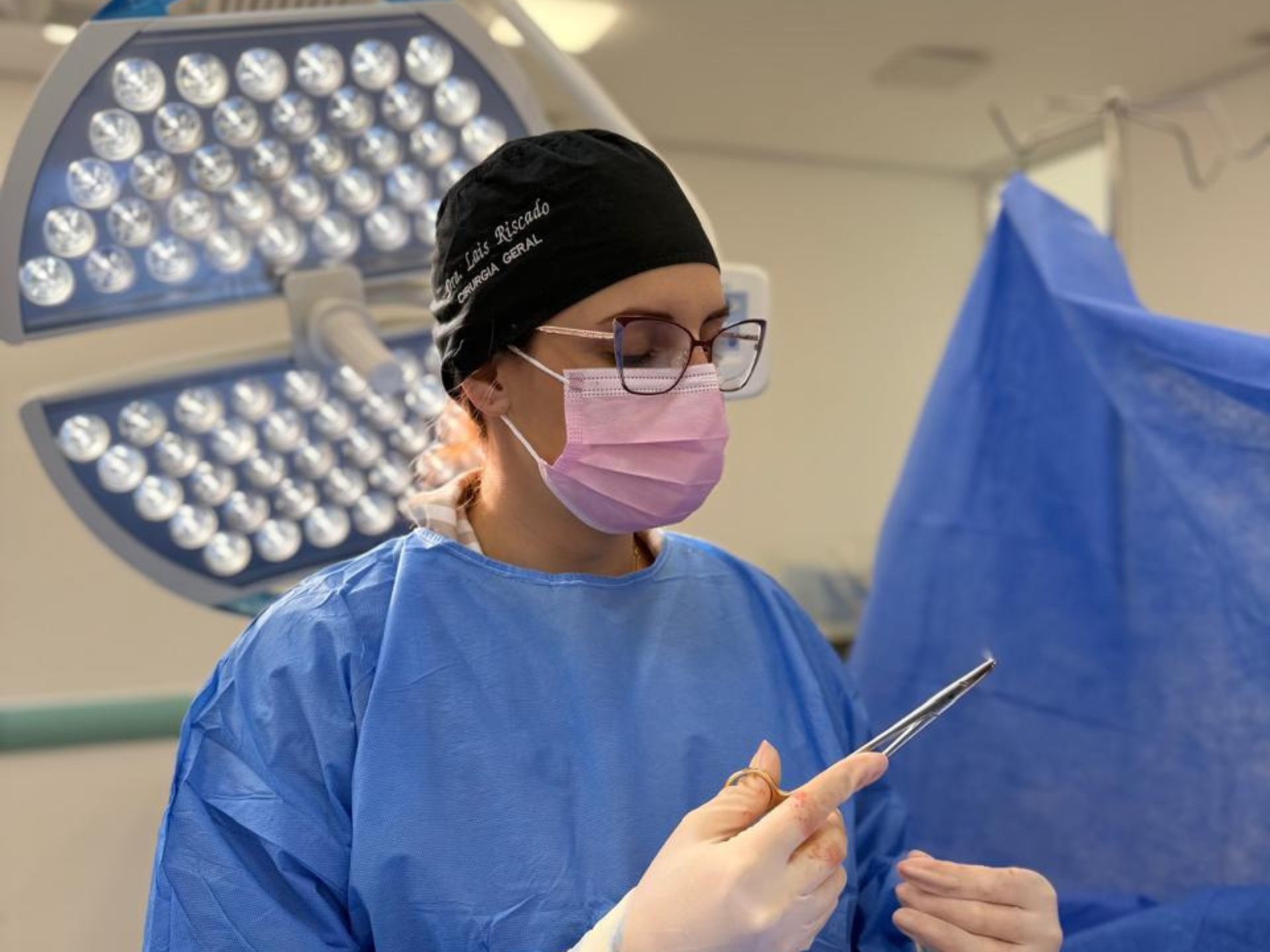 black and brown leather padded tub sofa