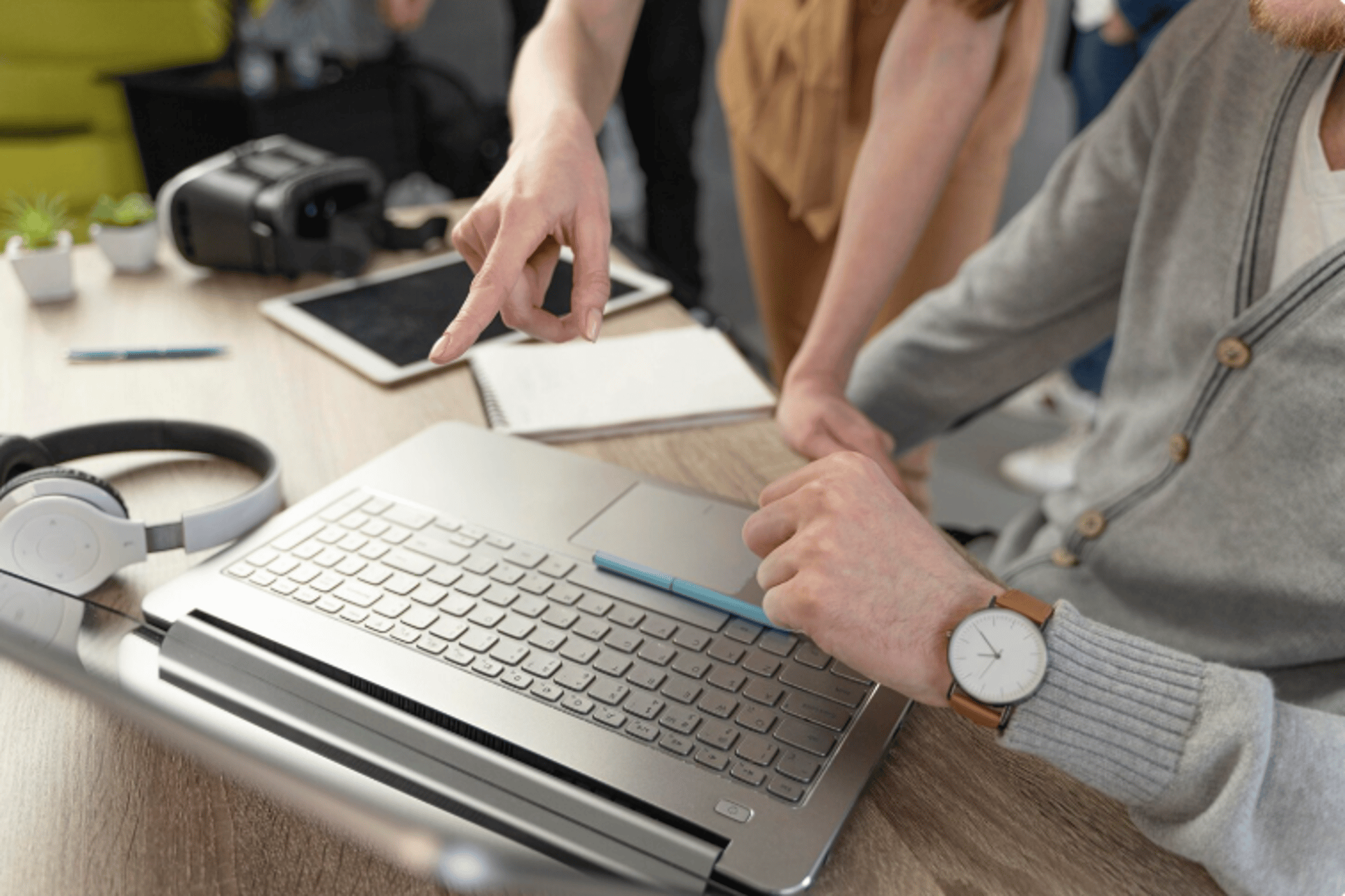 black and brown leather padded tub sofa