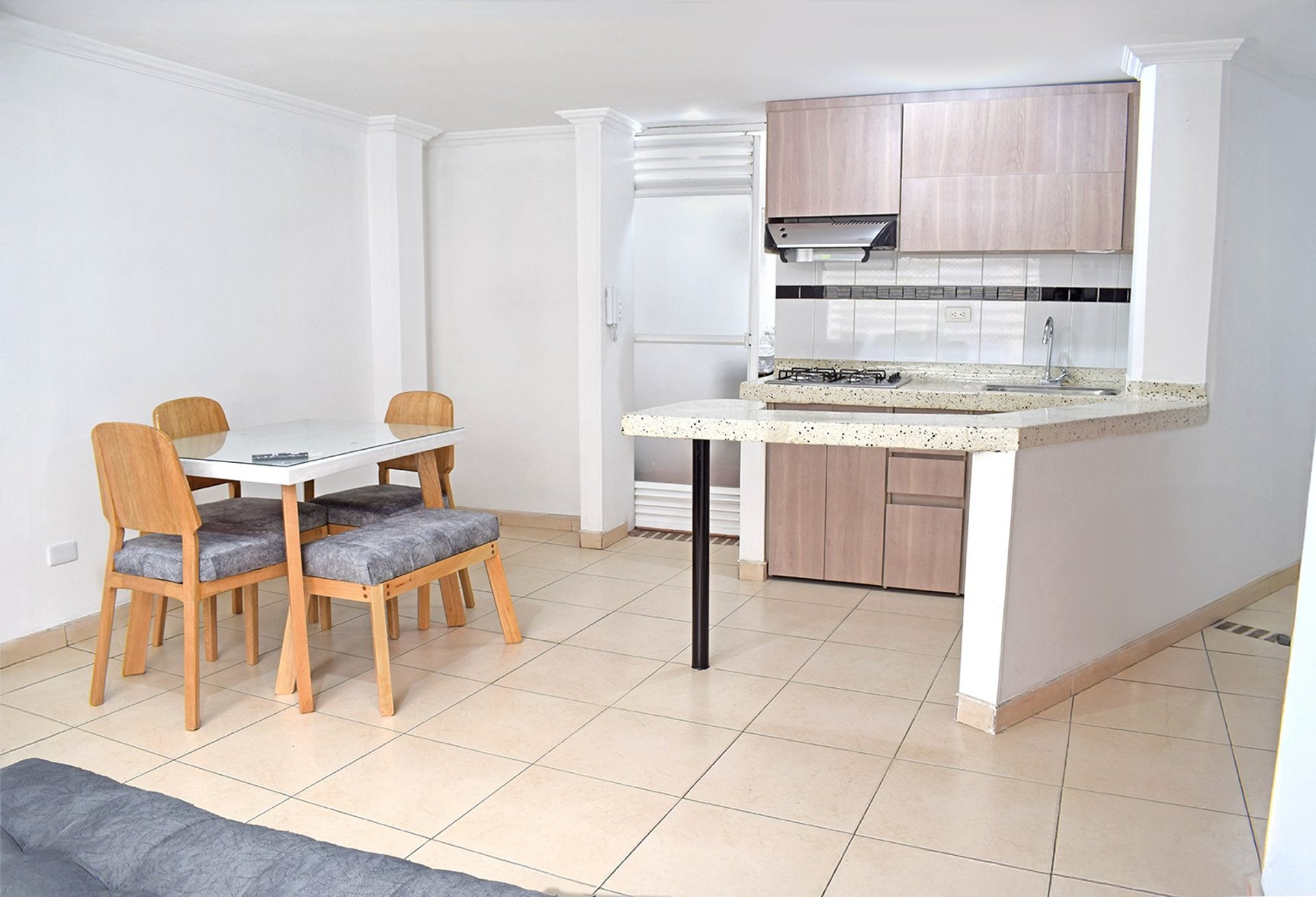 black and white bed linen