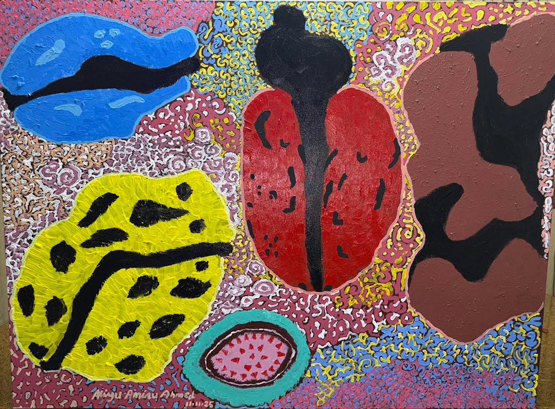 black and white bed linen