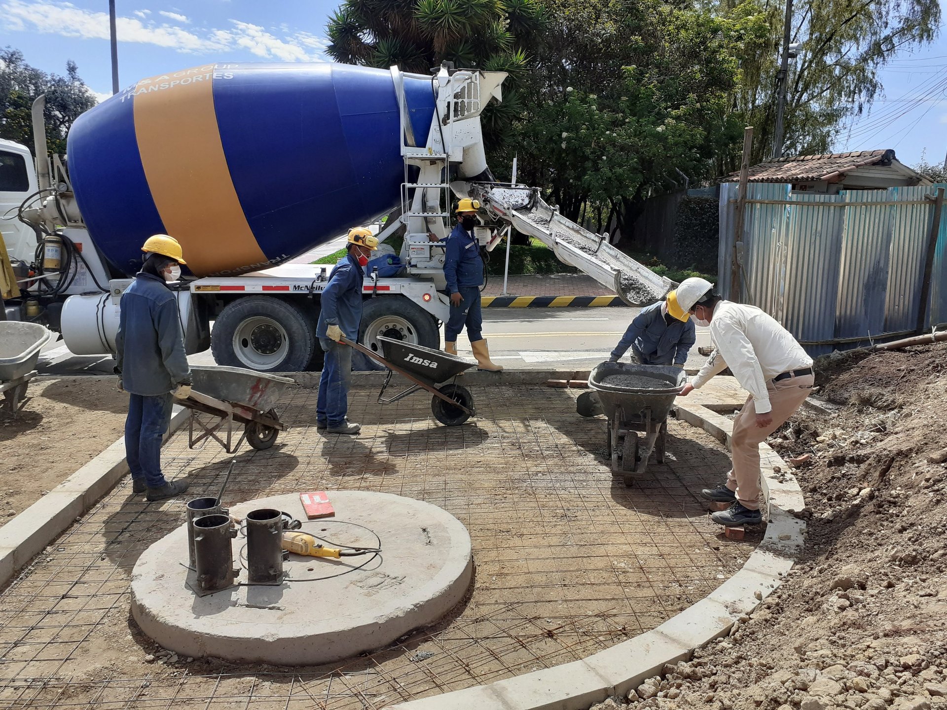 black and brown leather padded tub sofa