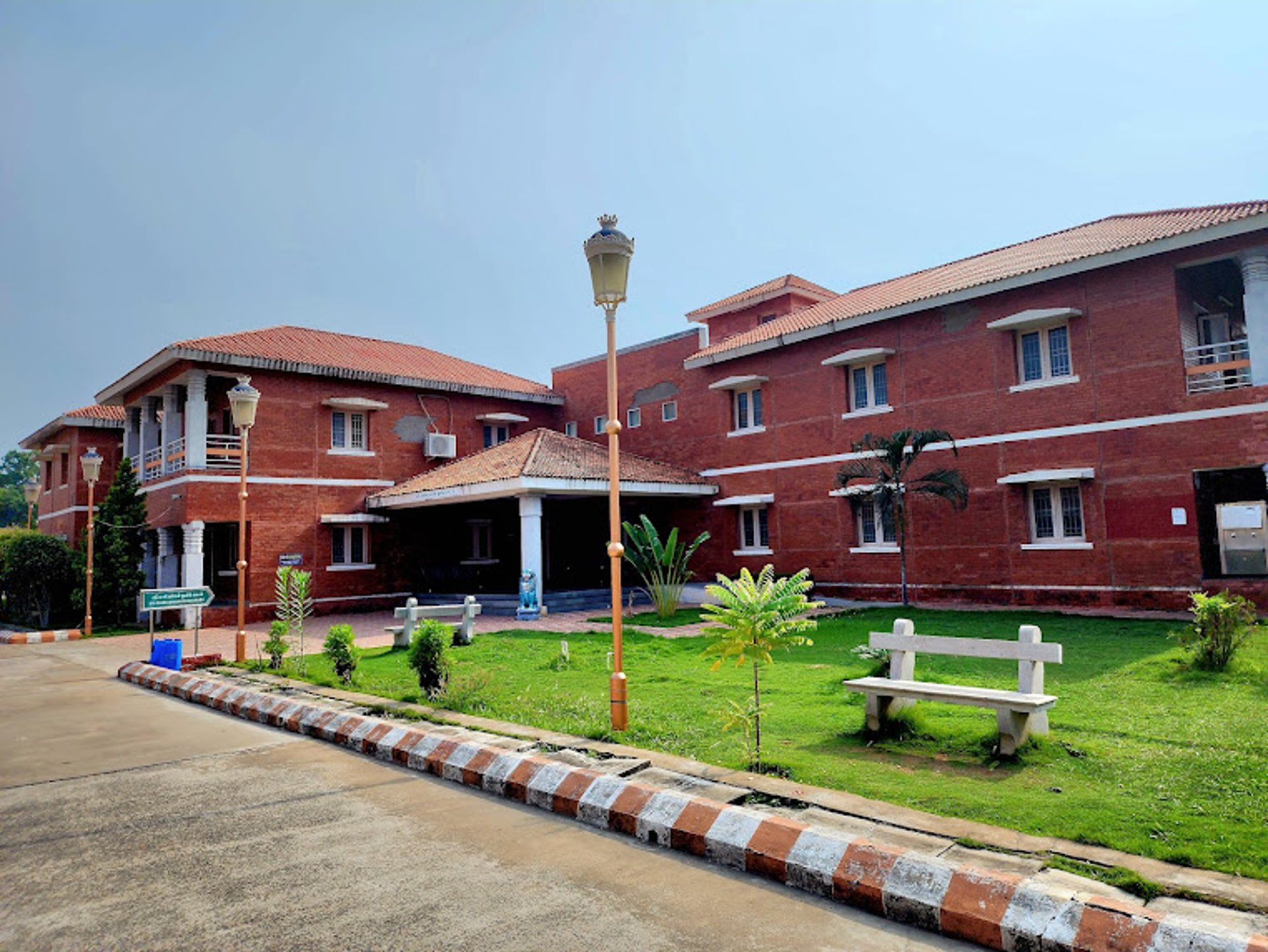 black and brown leather padded tub sofa