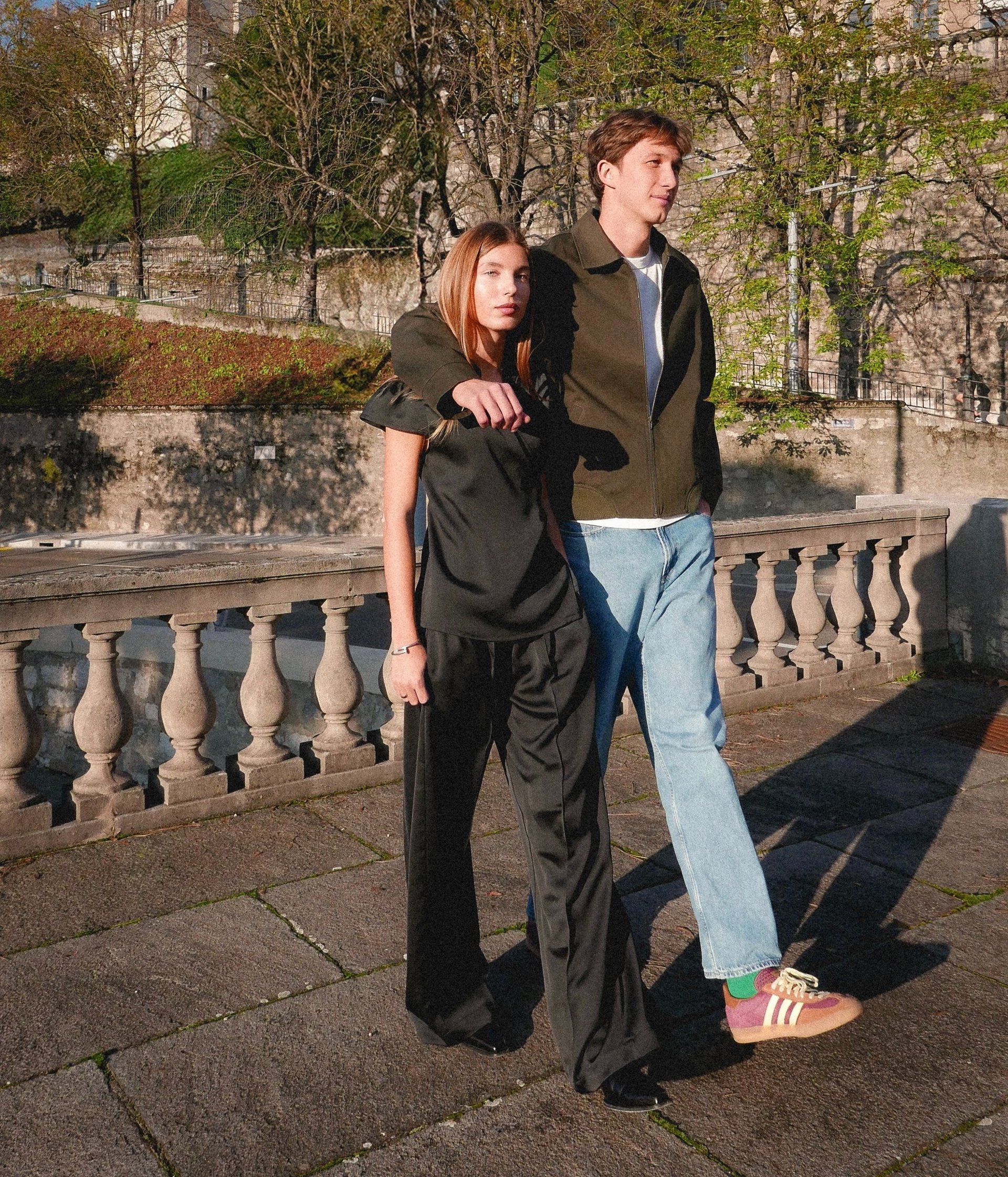 black and white bed linen